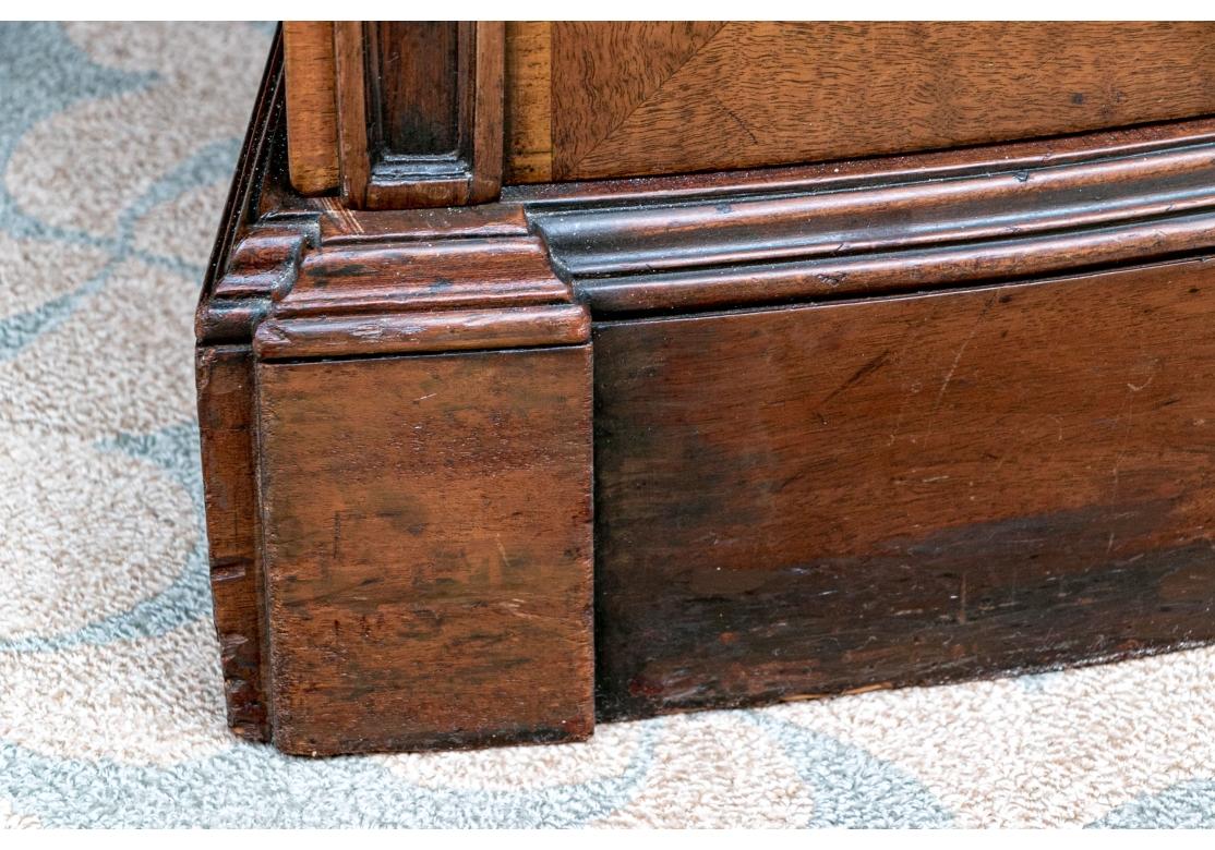 Bureau de partenaire anglais ancien de style Chippendale en acajou et citronnier incrusté en vente 10