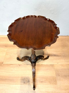 Chippendale style mahogany tripod/wine table 