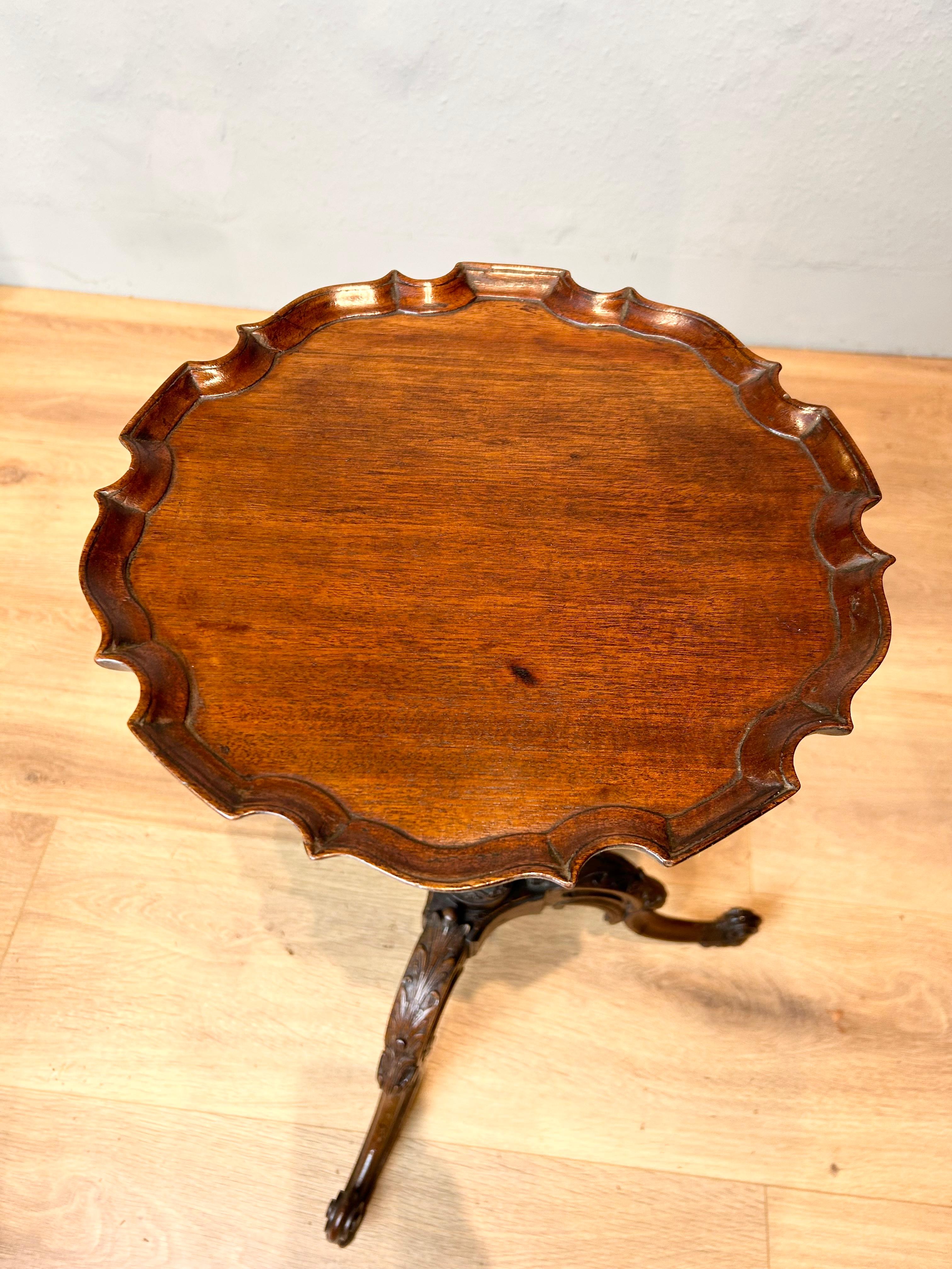 English Chippendale style mahogany tripod/wine table 