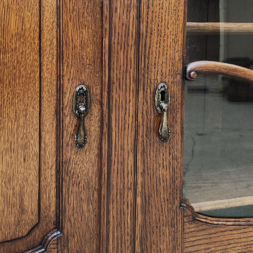 Antique English Chippendale Triple Oak Bookcase For Sale 8