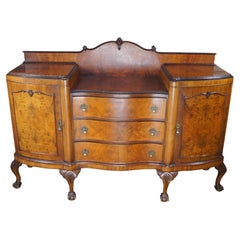 Antiquité anglaise Chippendale Buffet buffet crédence en ronce de noyer 71"