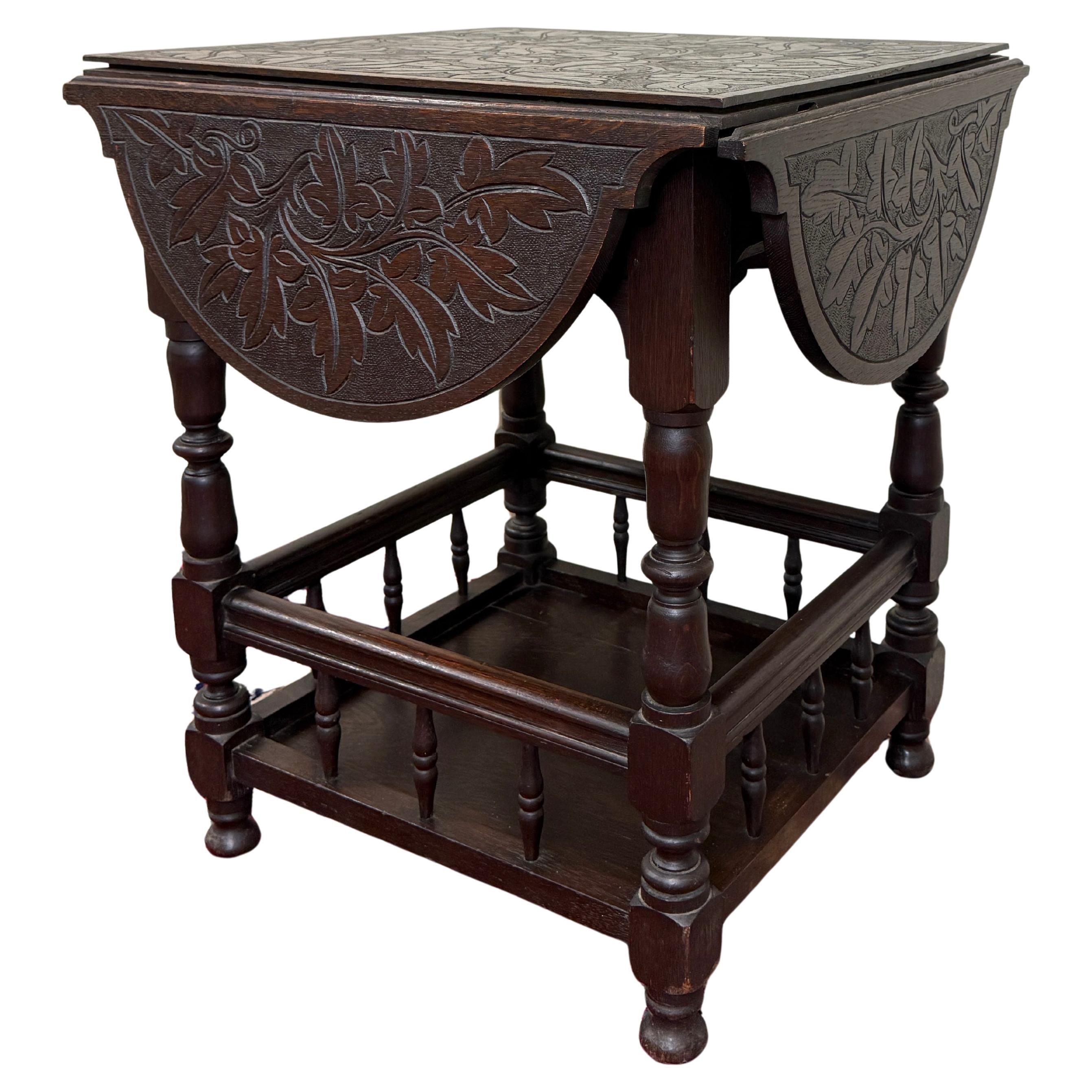Antique English Cloverleaf Side Table Carved Top Lower Gallery Oak c. 1900