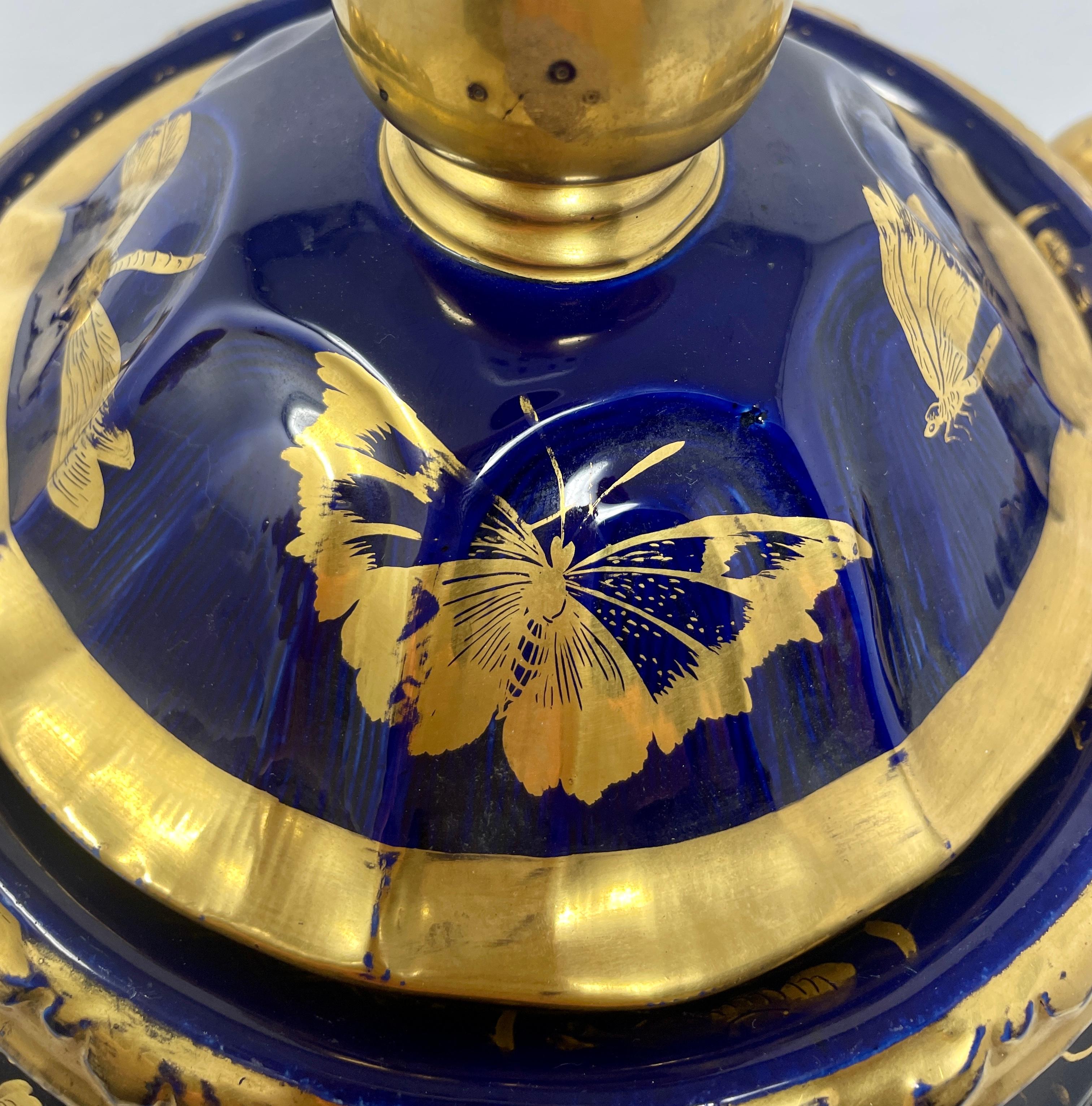 Antique English Cobalt and Gold Ironstone Tureen, circa 1840 For Sale 5