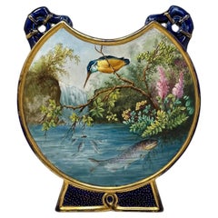 Antike englische emaillierte Mondvase aus kobaltblauem und goldenem Porzellan, um 1880.