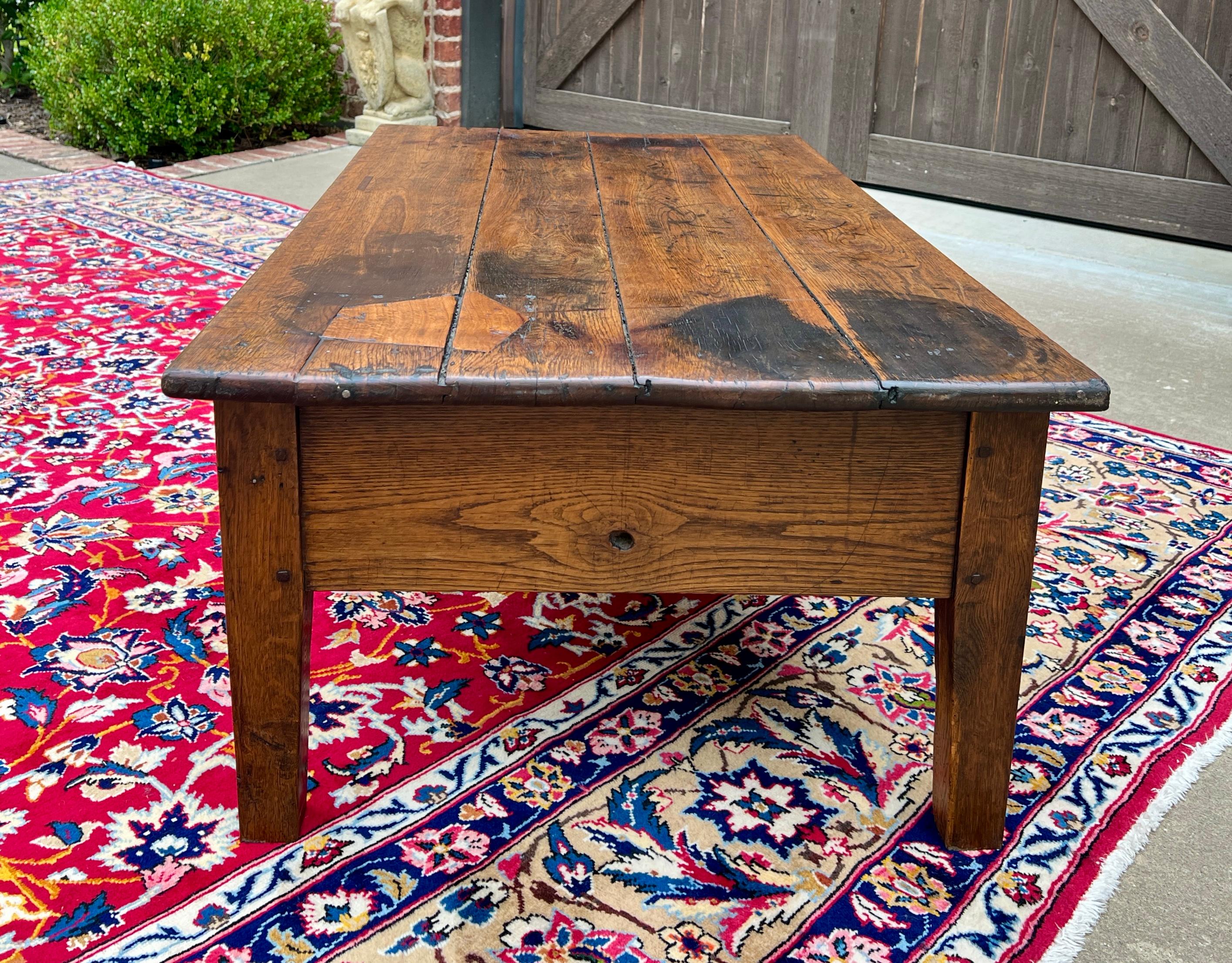 Antique English Coffee Table Farmhouse Rustic Oak Drawers Shaker Legs Mid-19th C 11