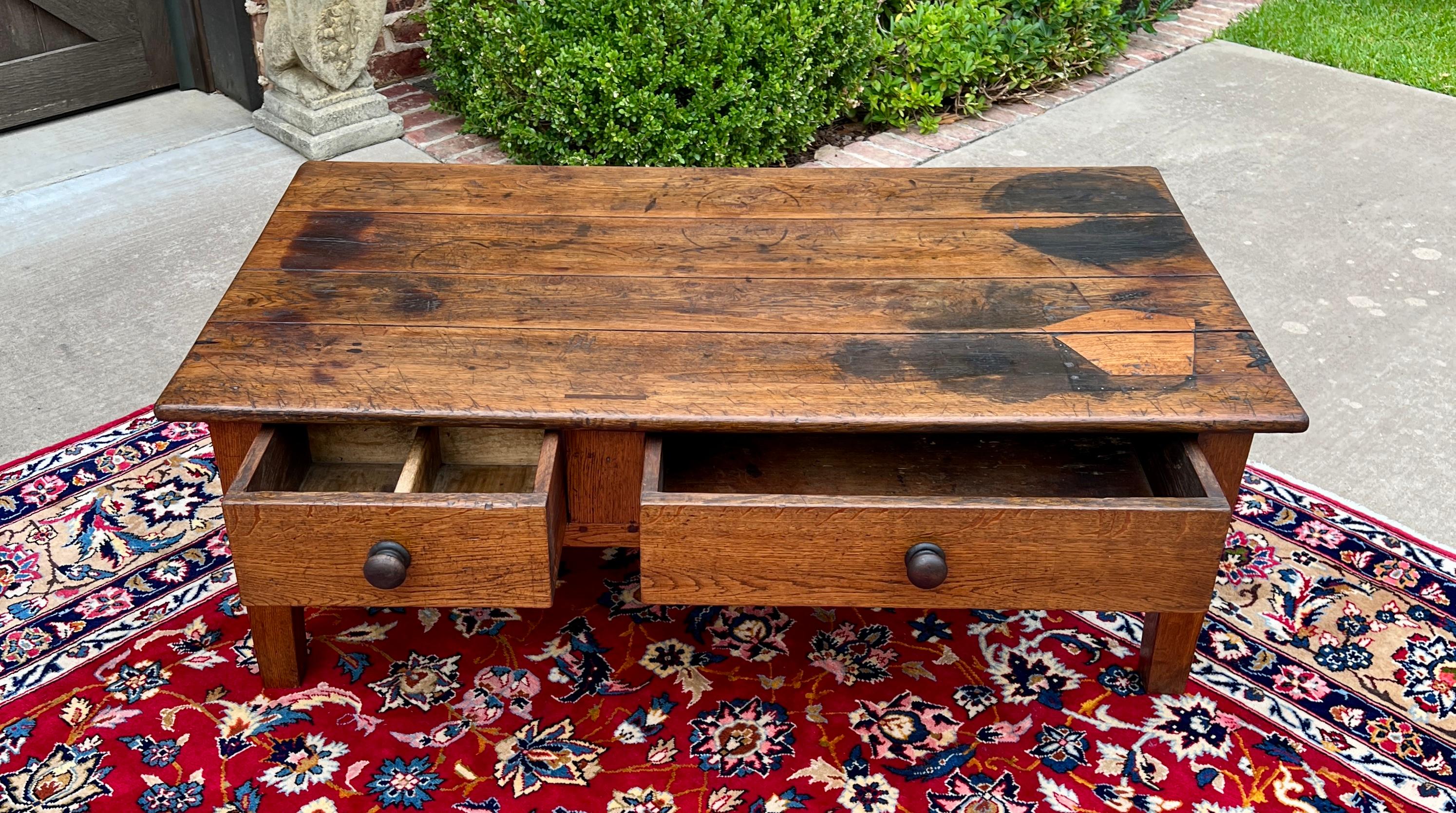 Antique English Coffee Table Farmhouse Rustic Oak Drawers Shaker Legs Mid-19th C 3