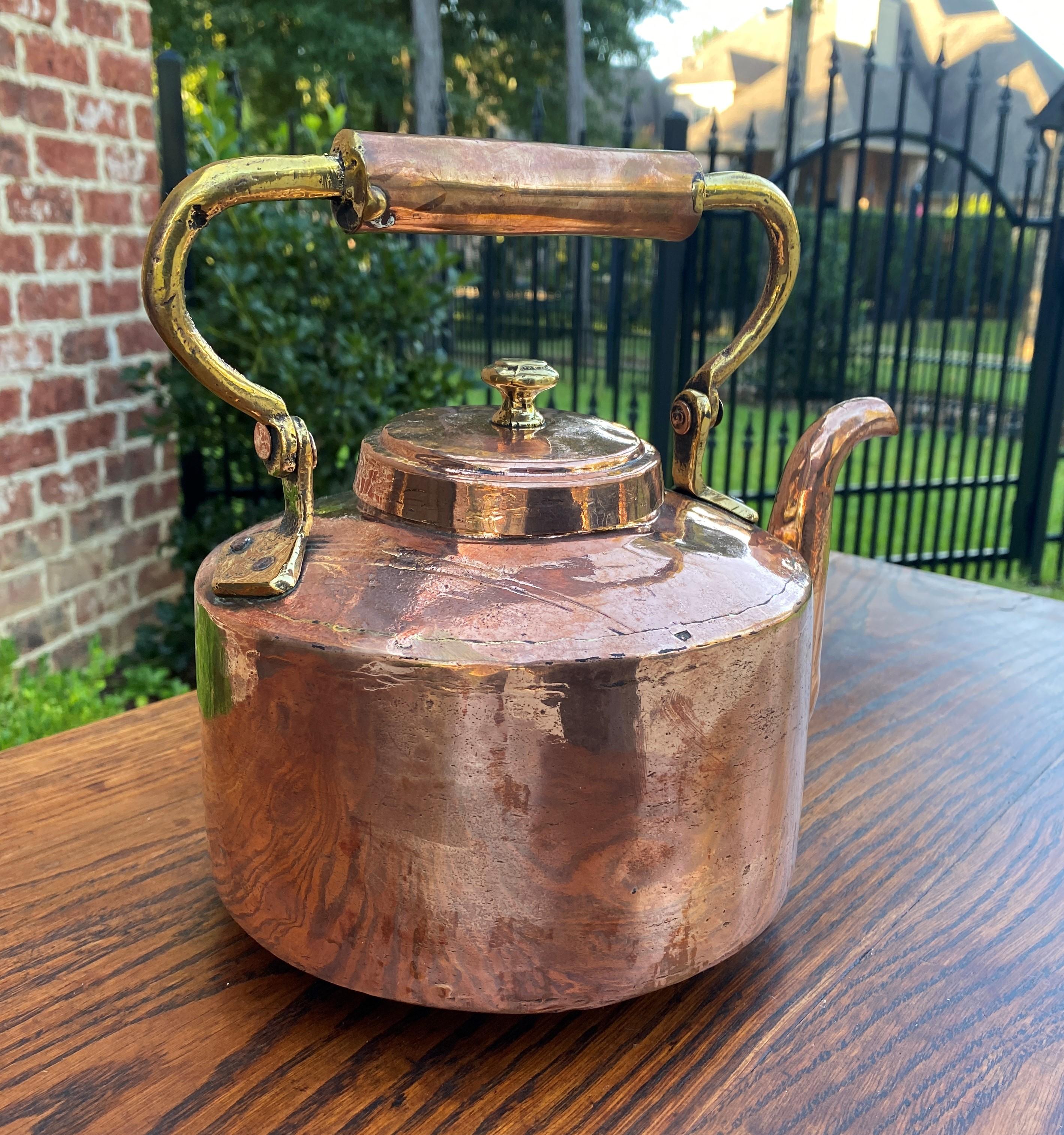 Antique English Copper & Brass Kettle Hand Seamed Tea Water Kettle, c. 1900 3