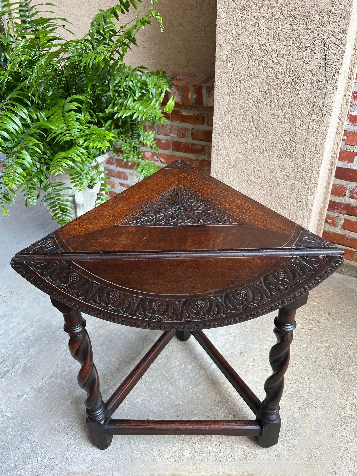 Antique English Corner End Table Handkerchief BARLEY TWIST Carved Oak ROUND 11