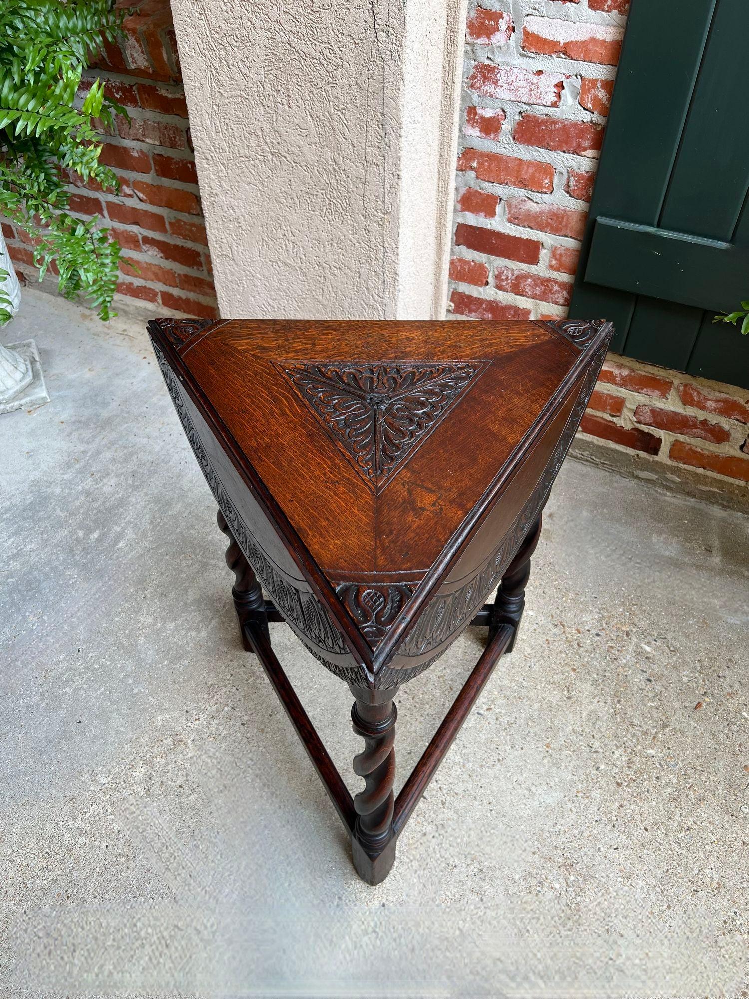 19th Century Antique English Corner End Table Handkerchief BARLEY TWIST Carved Oak ROUND