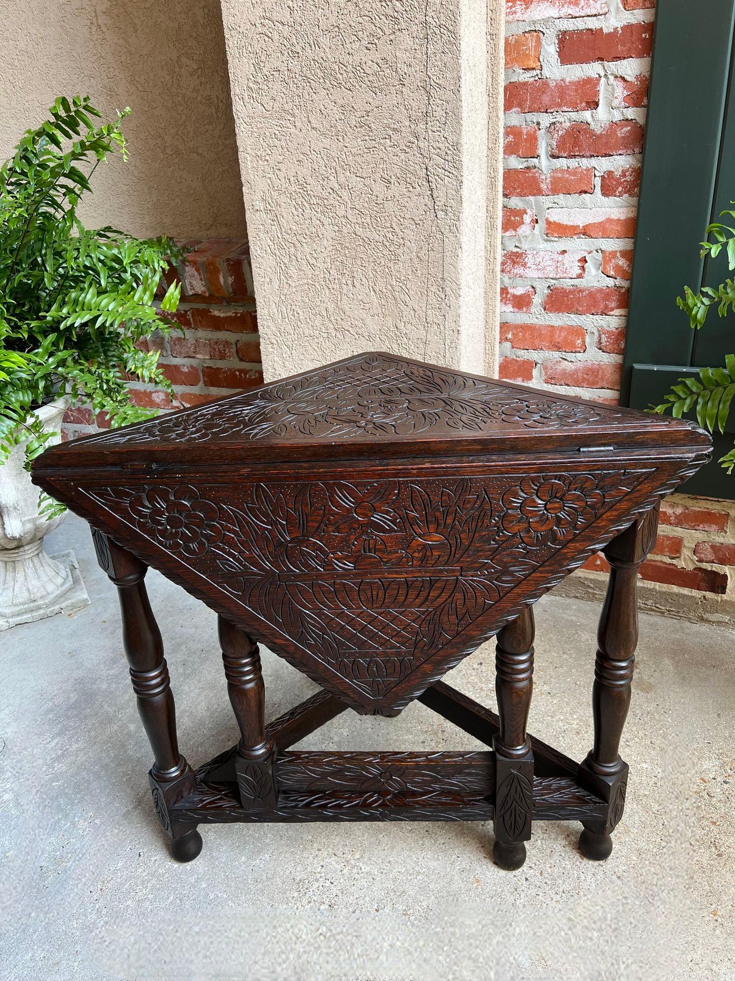 Arts and Crafts Antique English Corner End Table Handkerchief Drop Leaf Carved Tiger Oak Square