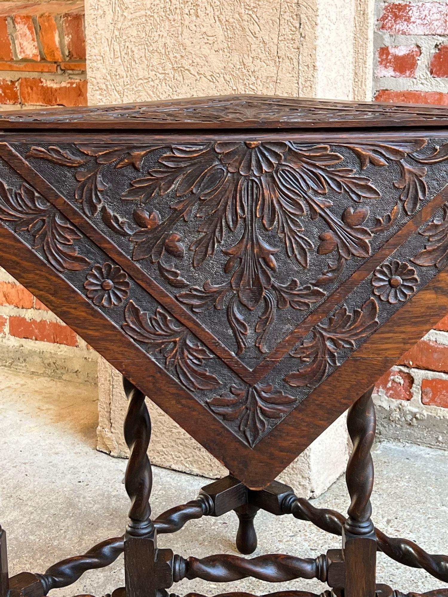Antique English Corner Table Handkerchief Drop Leaf Barley Twist Carved Oak In Good Condition In Shreveport, LA