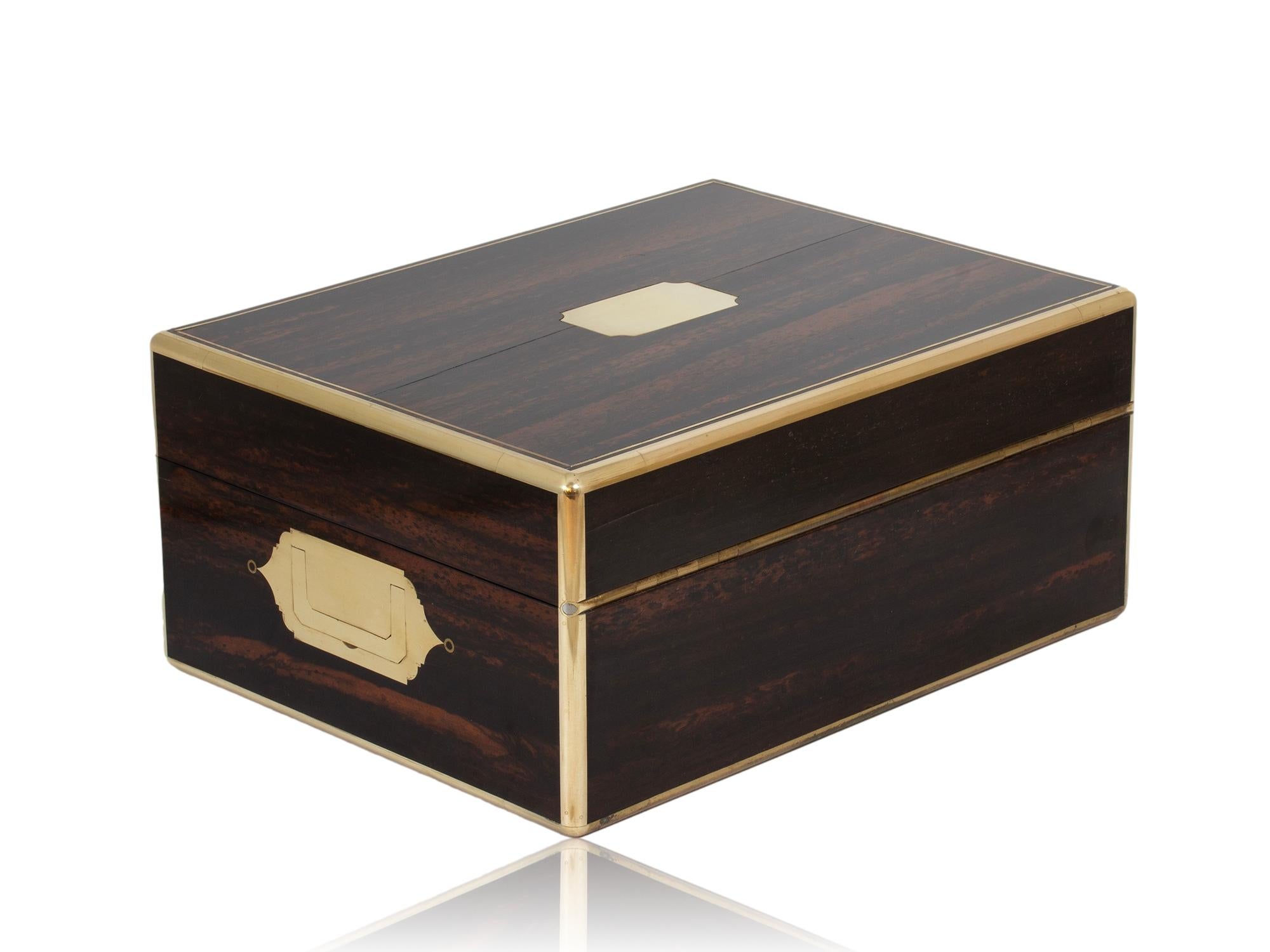 Antike englische Coromandel & Silver Vanity Box von Hunt und Roskell (Handgeschnitzt) im Angebot