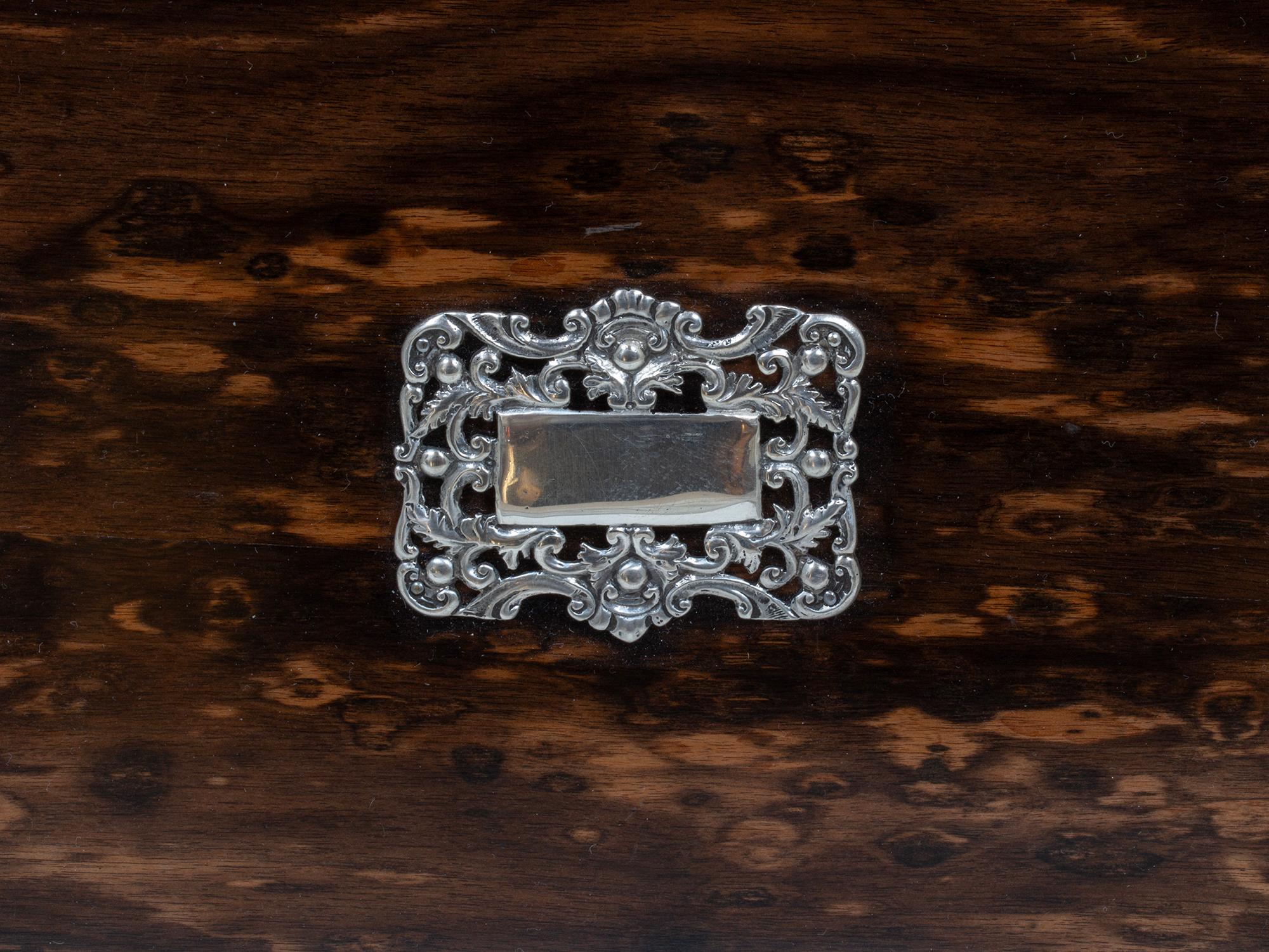 Argento 925 Antica scatola per sigari inglese in argento massiccio Coromandel in vendita