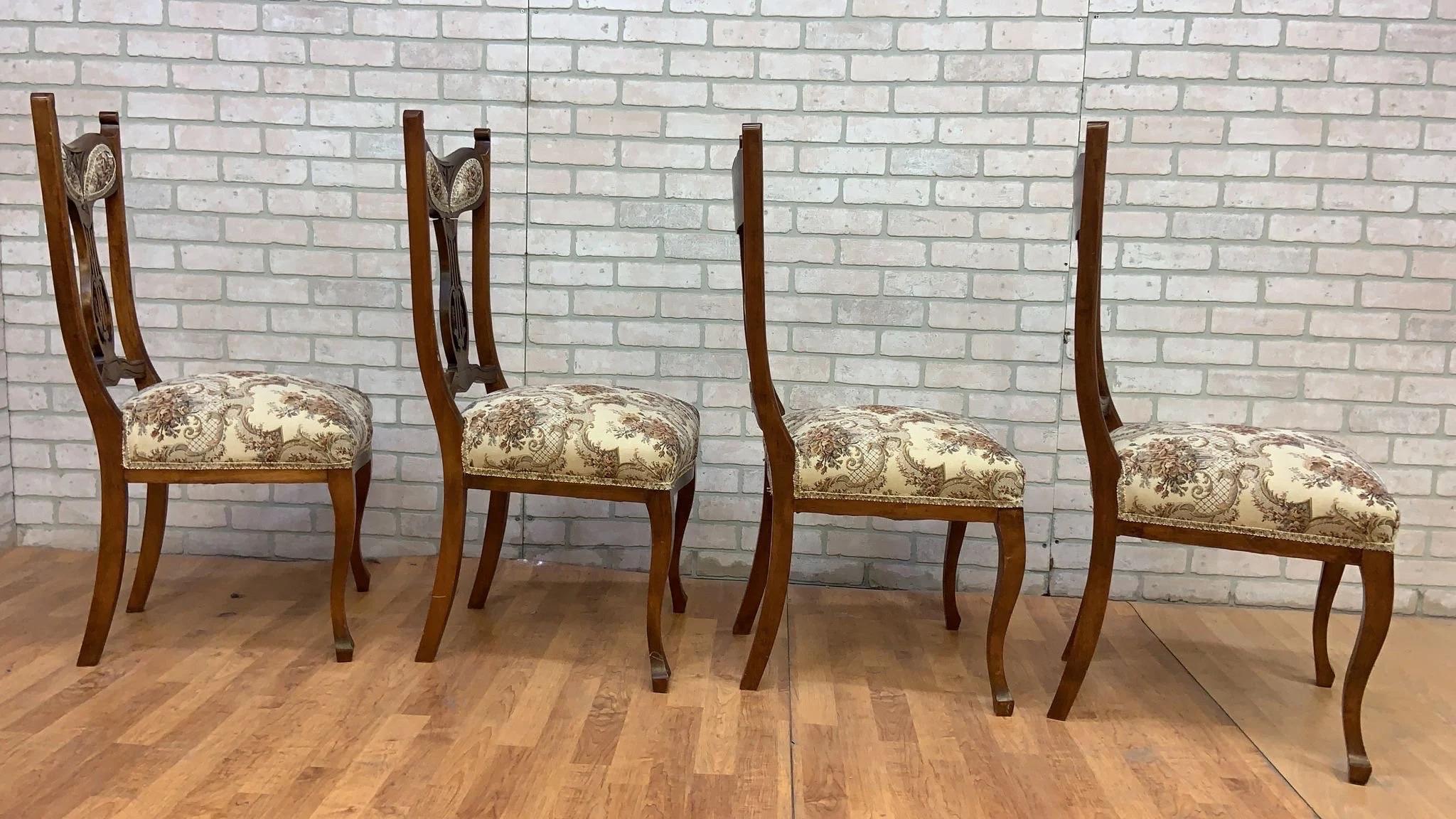 Sedie da pranzo in mogano English Country Antiques - Set di 4 sedie In condizioni buone in vendita a Chicago, IL