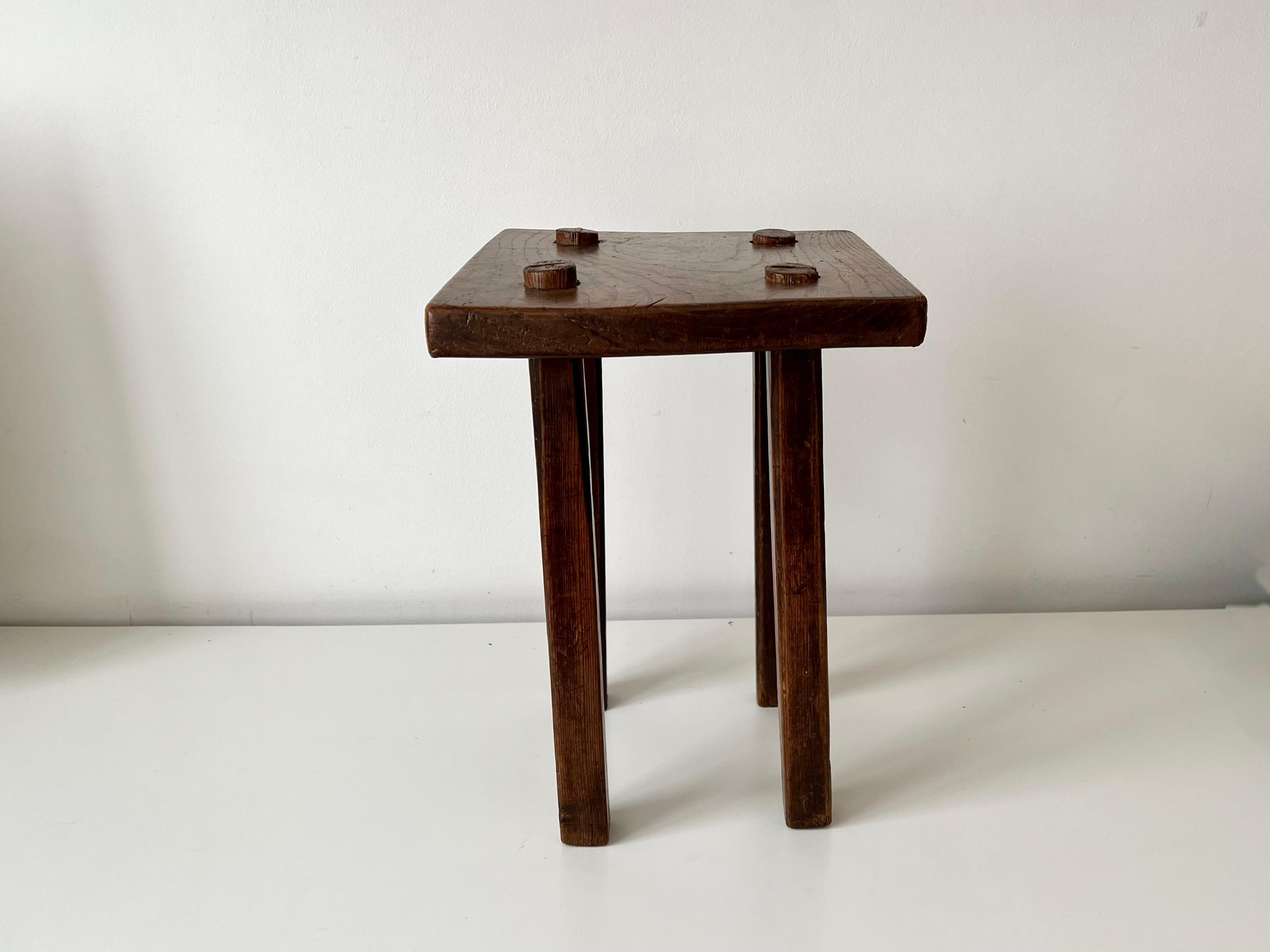 A.I.C C. tabouret / table d'appoint de style Country Antiques, c.1850 en vente 6