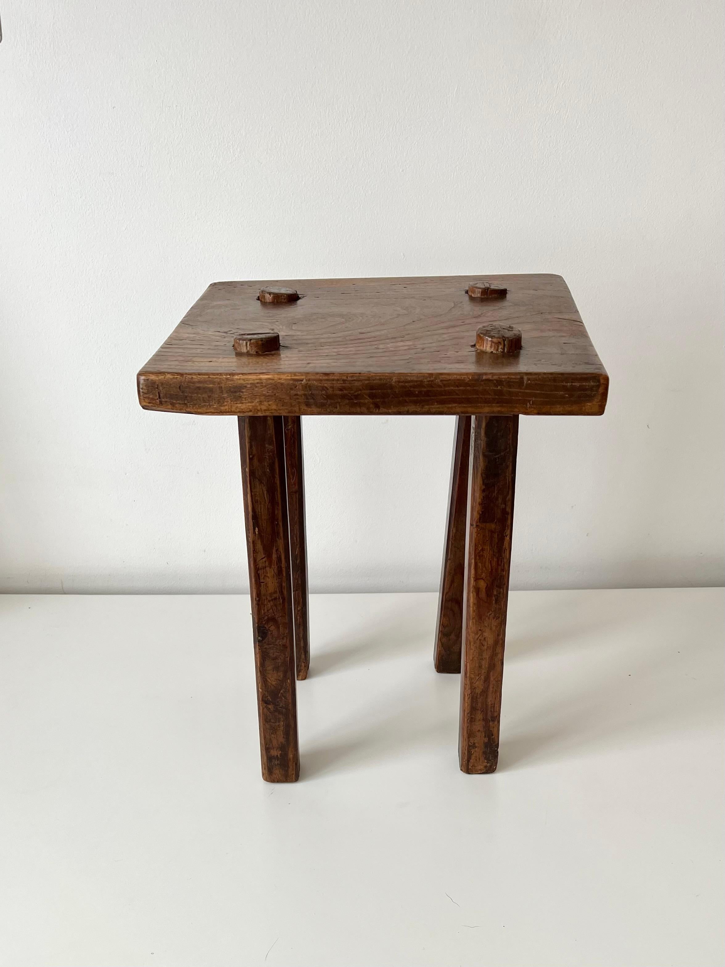 Frêne A.I.C C. tabouret / table d'appoint de style Country Antiques, c.1850 en vente