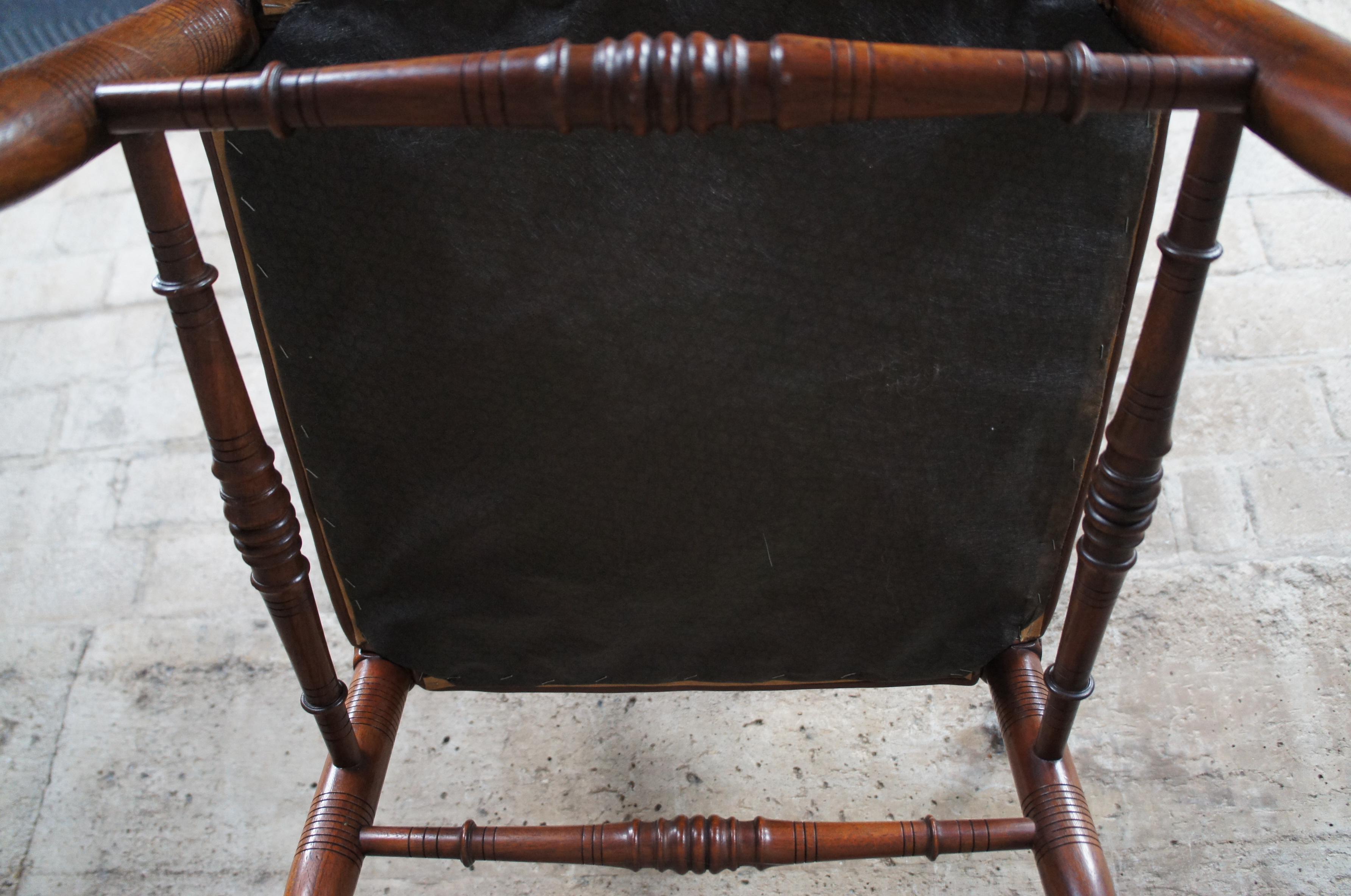 Ancienne chaise à accoudoir en acajou de style English Country Antiques à dossier en échelle et à angle droit en vente 4