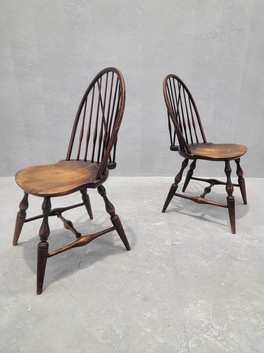 Antique English Country Walnut Spindle-Back Windsor Chairs - Pair For Sale 1