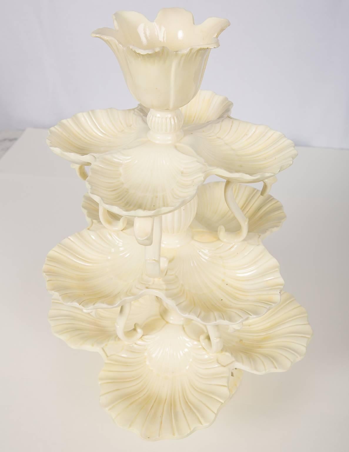 Antique English Creamware 18th Century Sweetmeat Platt Menage circa 1780-1790 In Excellent Condition In Katonah, NY