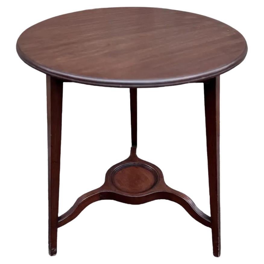 Mesa de cricket inglesa antigua