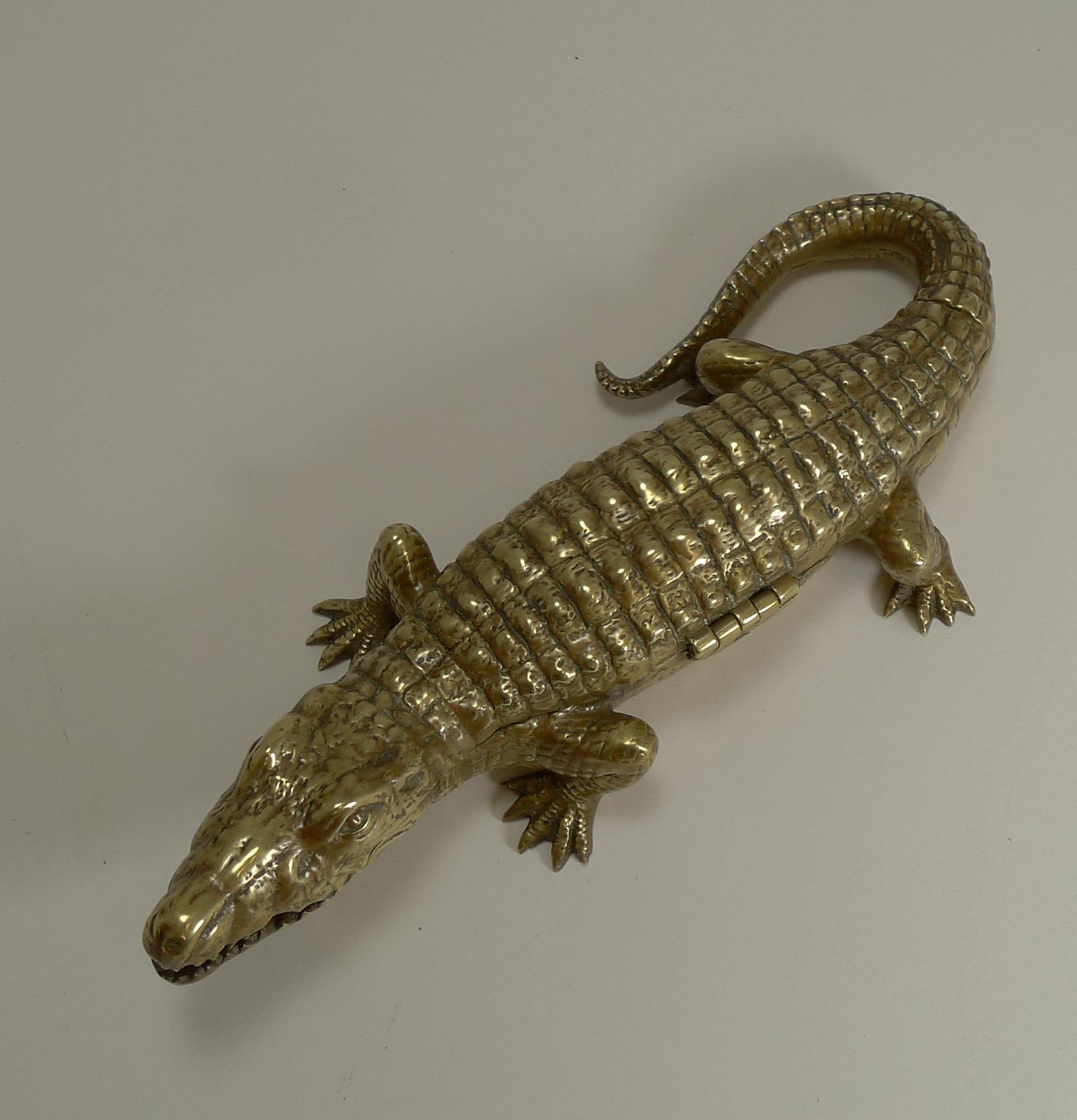 Late 19th Century Antique English Crocodile / Alligator Inkwell / Desk Tidy, circa 1880