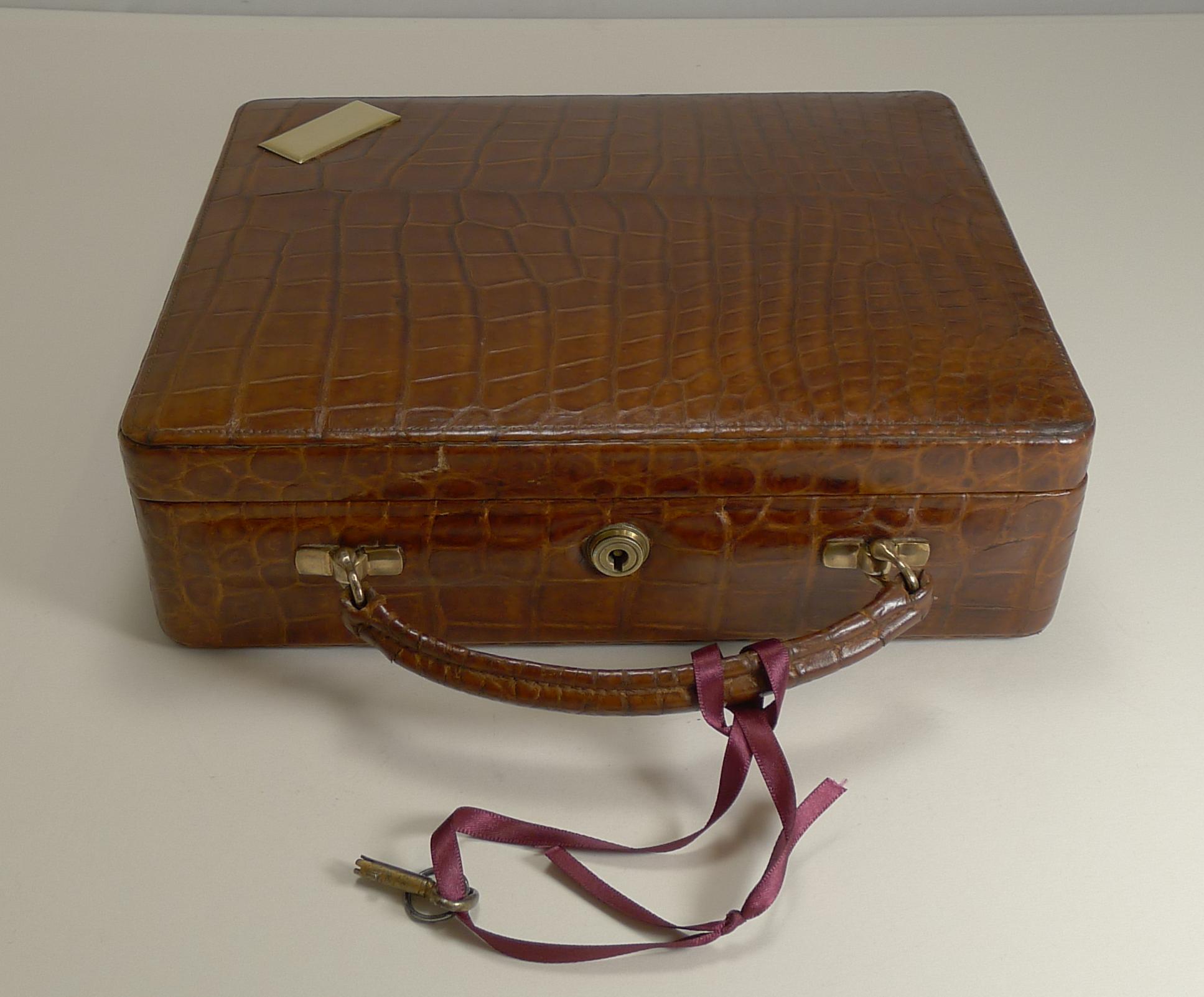 Antique English Crocodile / Alligator Jewelry Box / Suitcase, circa 1910 In Good Condition In Bath, GB