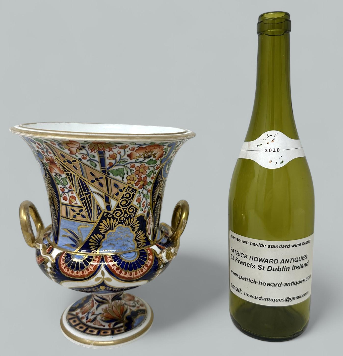 Antike englische Crown Derby Campana Porzellan Urne Vase Mittelstück Imari Patern im Angebot 3
