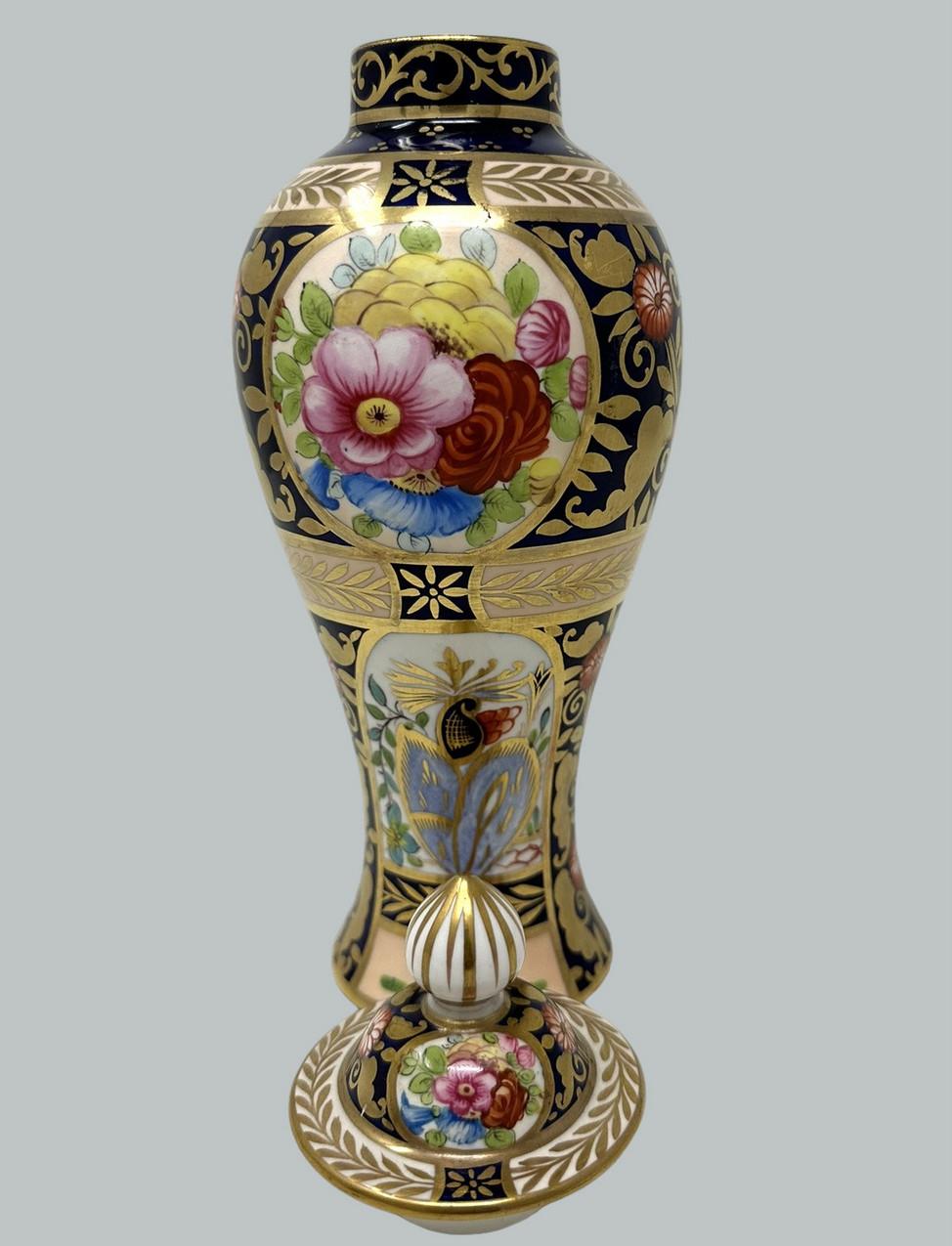 Antique English Crown Derby Staffordshire Bone China Urn Vase Centerpiece 19C For Sale 1