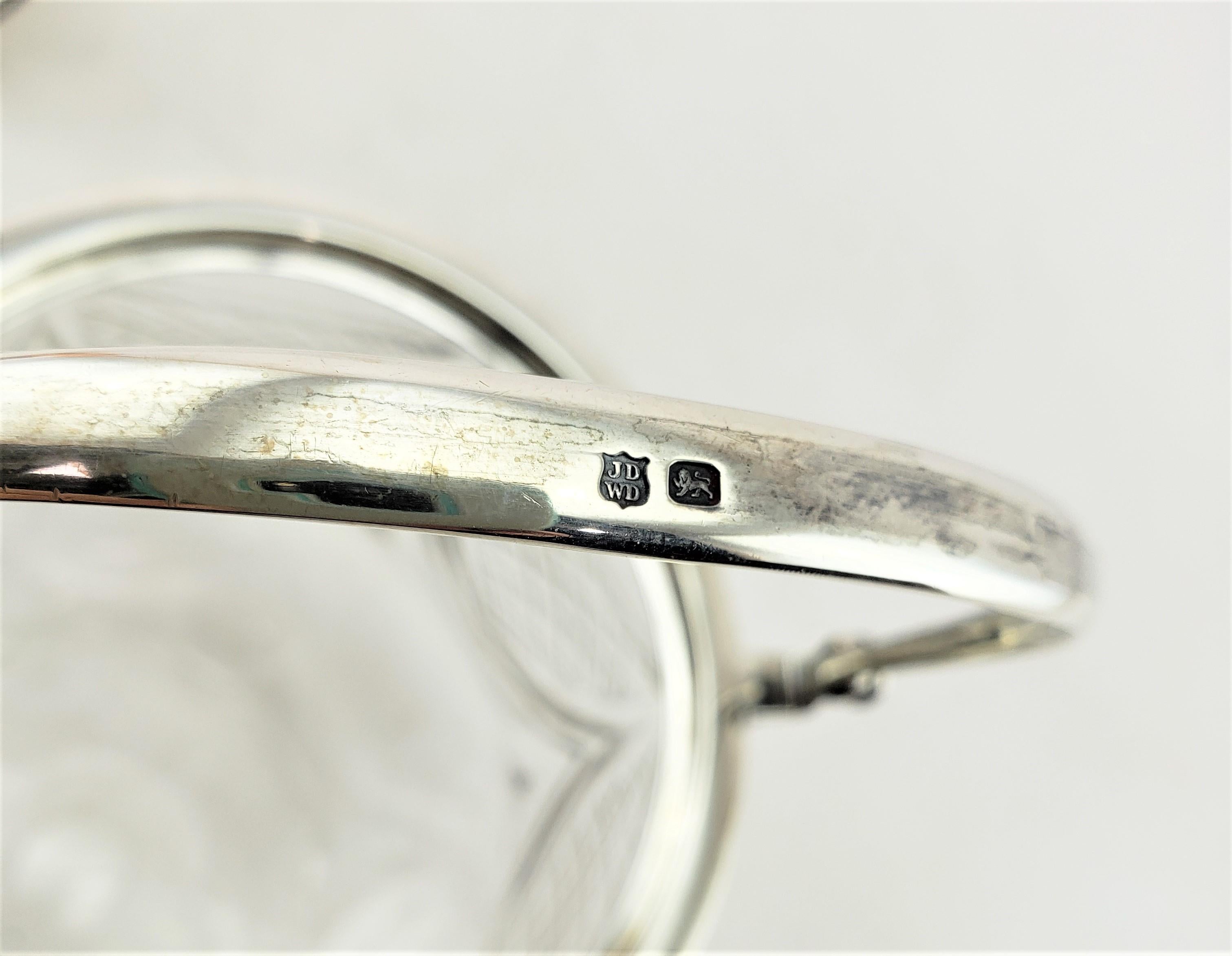 Antico barattolo di cristallo inglese e argento Sterling Barrel o Barattolo coperto in vendita 5
