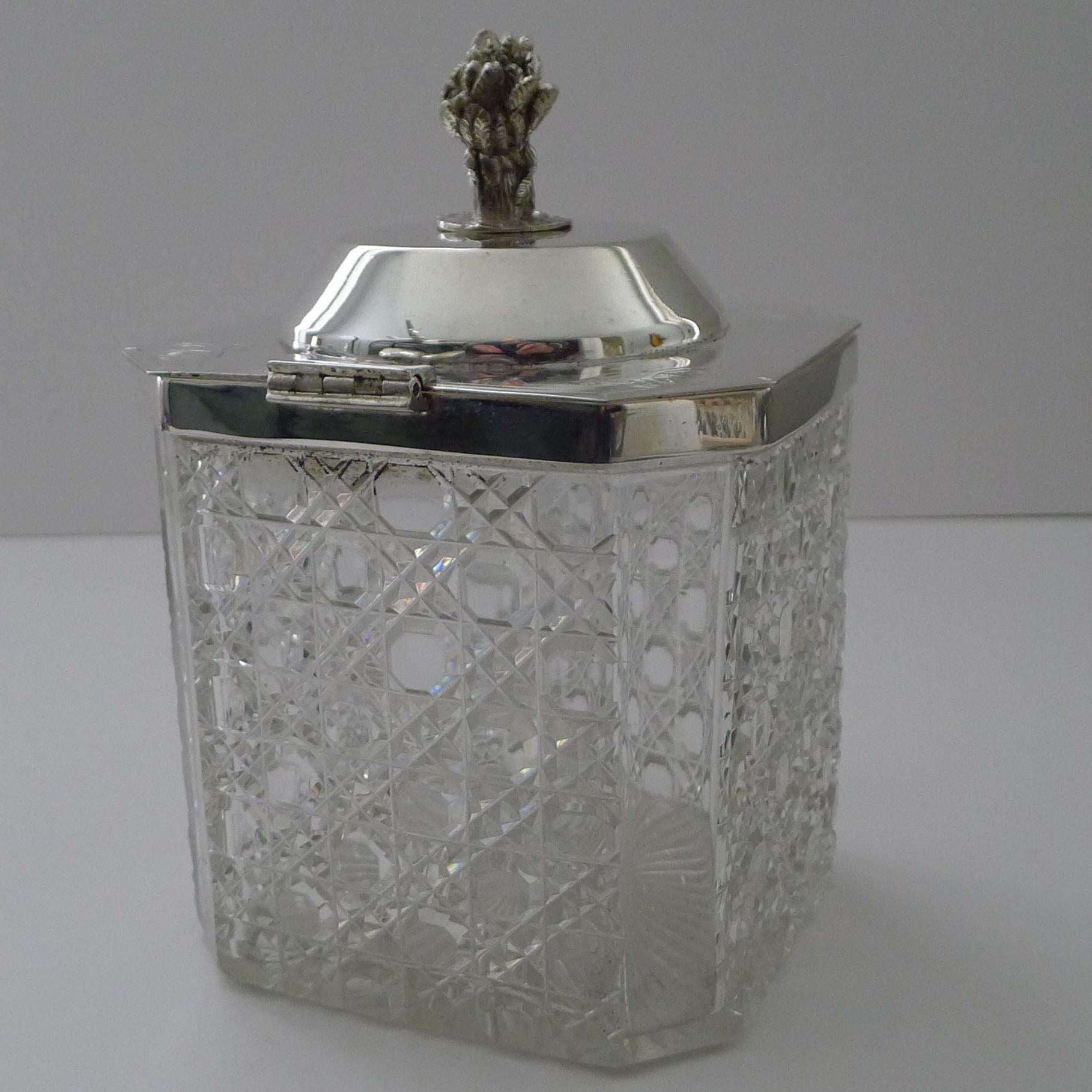 Antique English Cut Crystal and Silver Plated Biscuit Box c.1890 For Sale 5