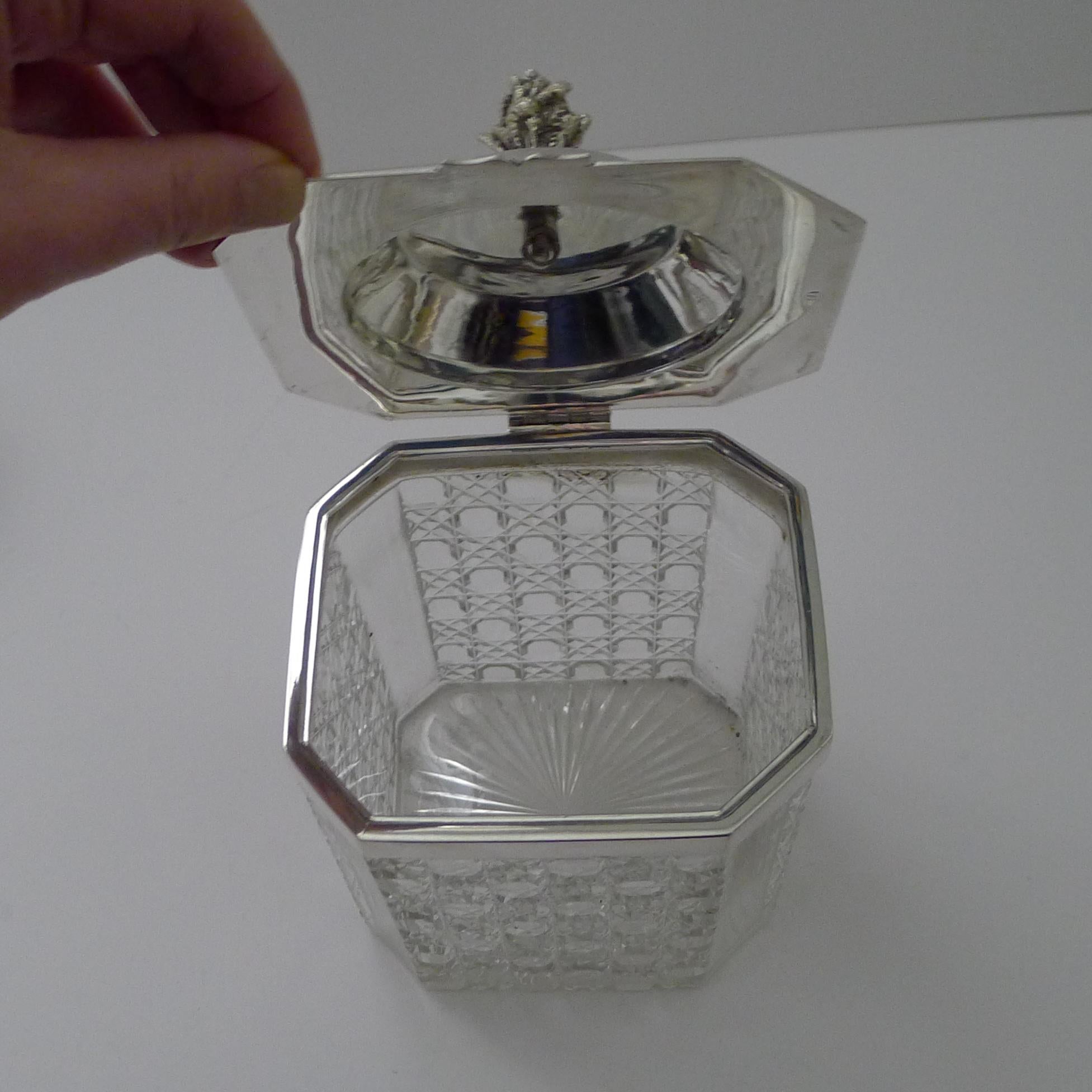 Antique English Cut Crystal and Silver Plated Biscuit Box c.1890 For Sale 3