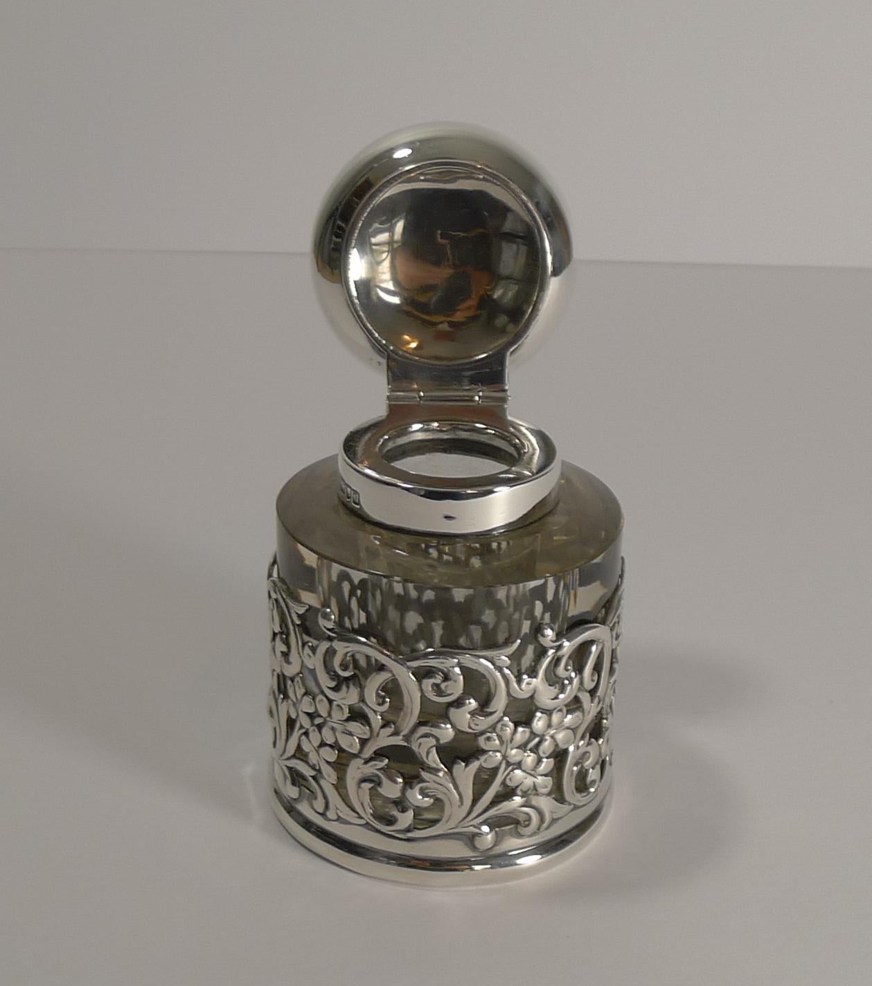 Antique English Cut Crystal and Sterling Silver Inkwell, 1899 In Good Condition In Bath, GB