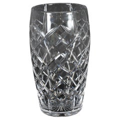 Antiguo jarrón cilíndrico de cristal tallado inglés C 1900