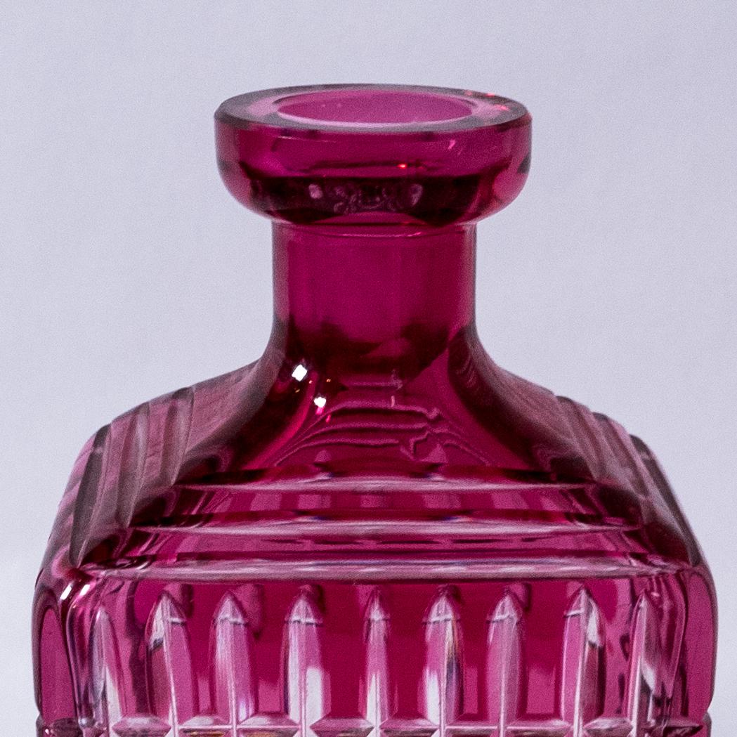 Antique English Cut Crystal Decanter, Ruby Red Color Square Stopper In Good Condition In West Palm Beach, FL