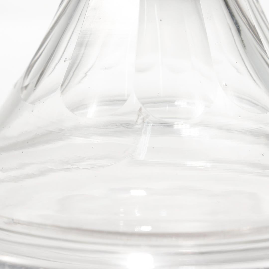 Ancienne jarre anglaise en verre taillé à pied et à couvercle ou à couvercle en vente 10