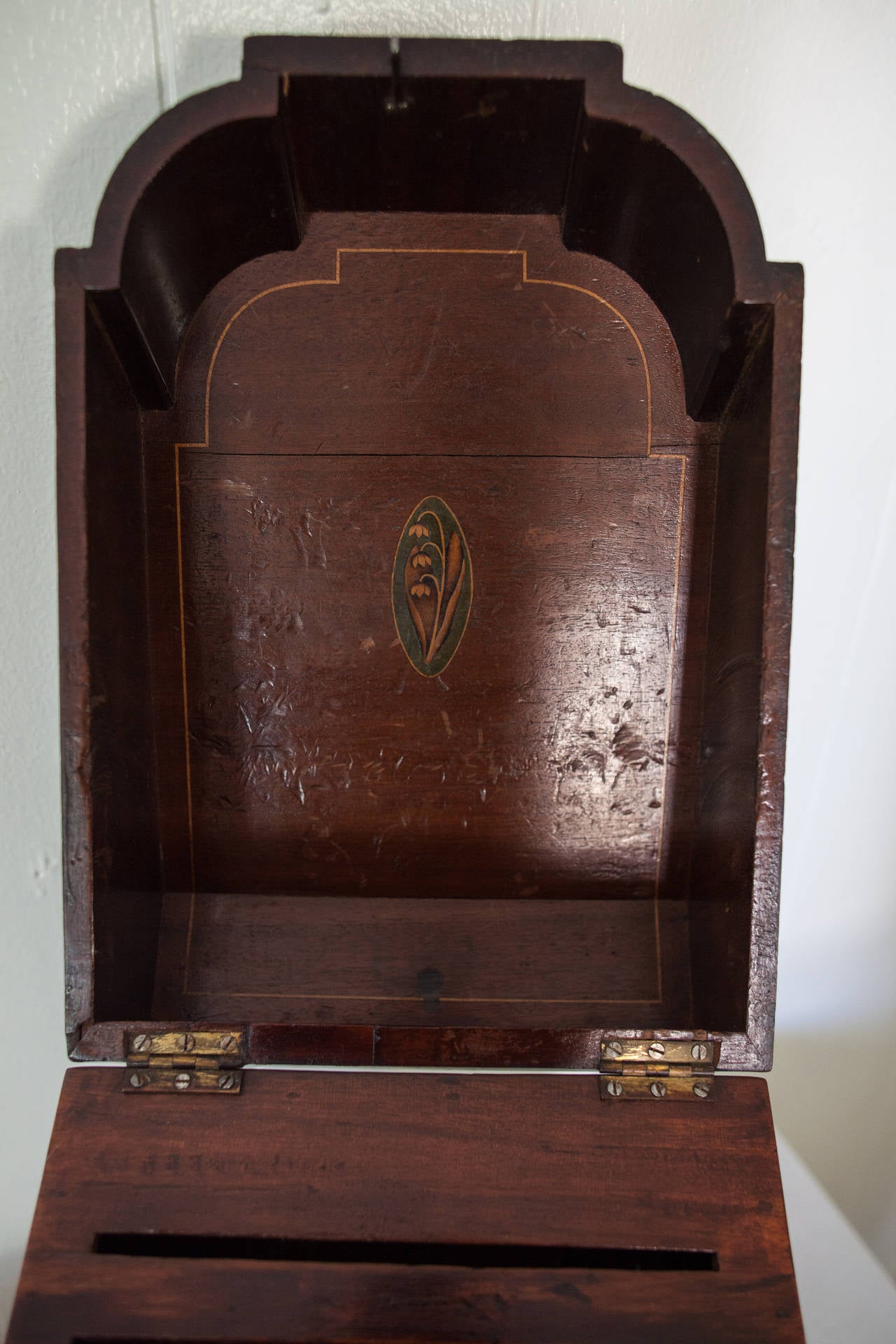 Scottish Antique English Cutlery Box with String Inlay For Sale
