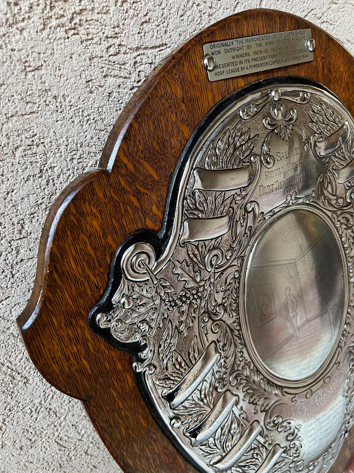Antique English Dart Game Trophy Award Shield Oak Plaque Silver Plate c1909 For Sale 2