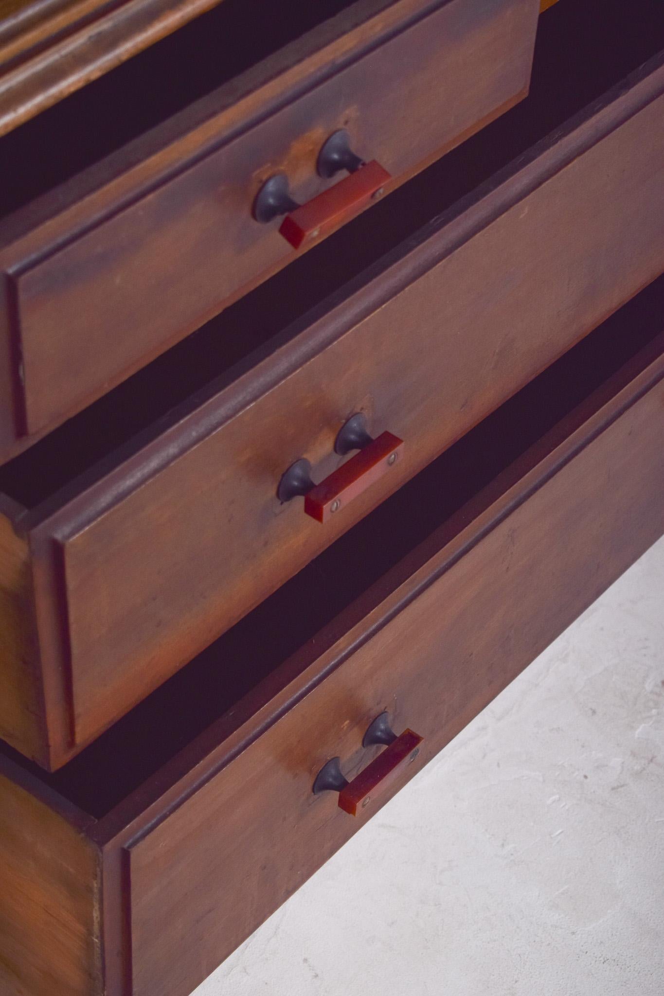 Antique English Deco Chest of Drawers For Sale 2
