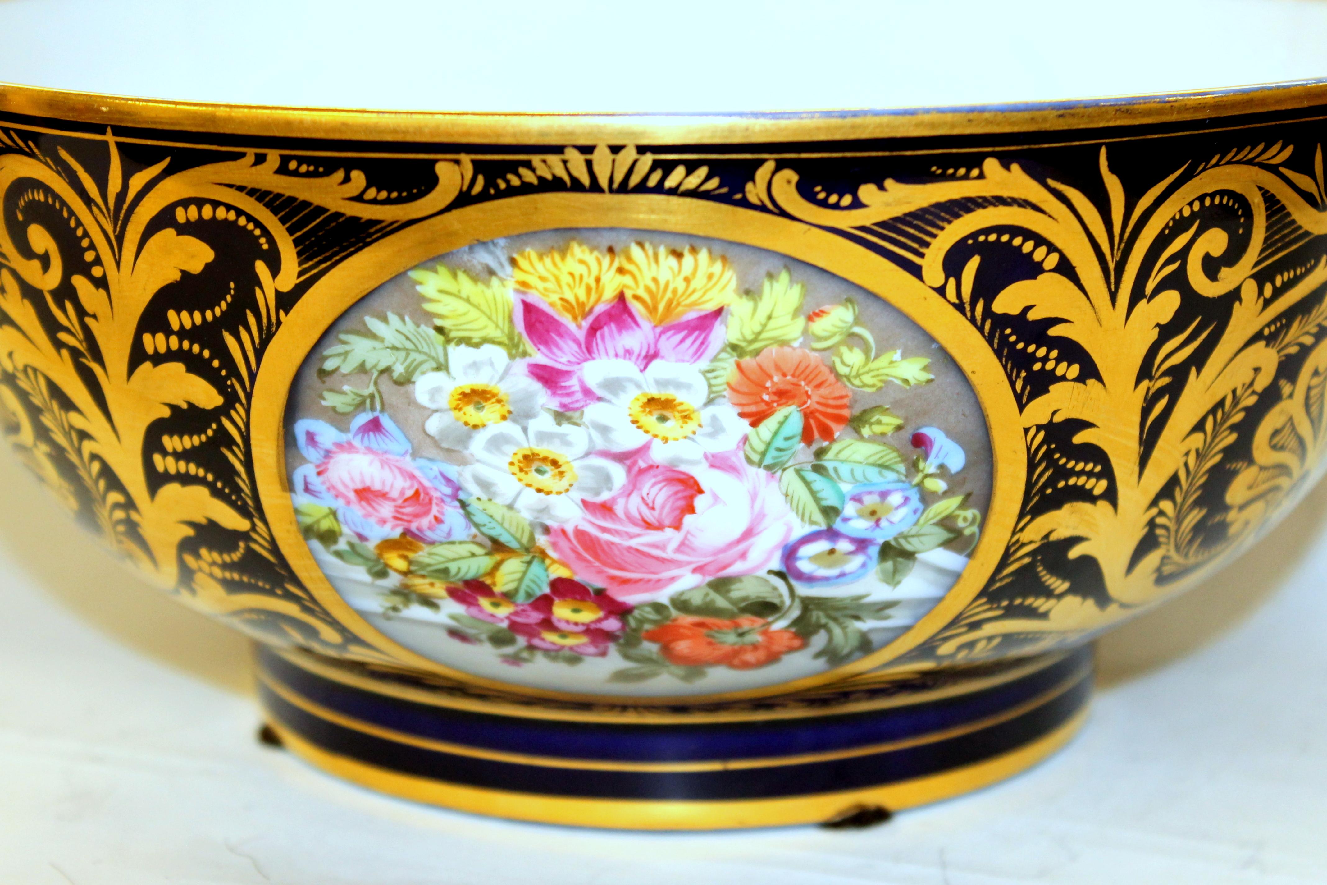 Antique English Derby Porcelain Hand Painted Floral Motif Large Round Bowl In Good Condition In Charleston, SC