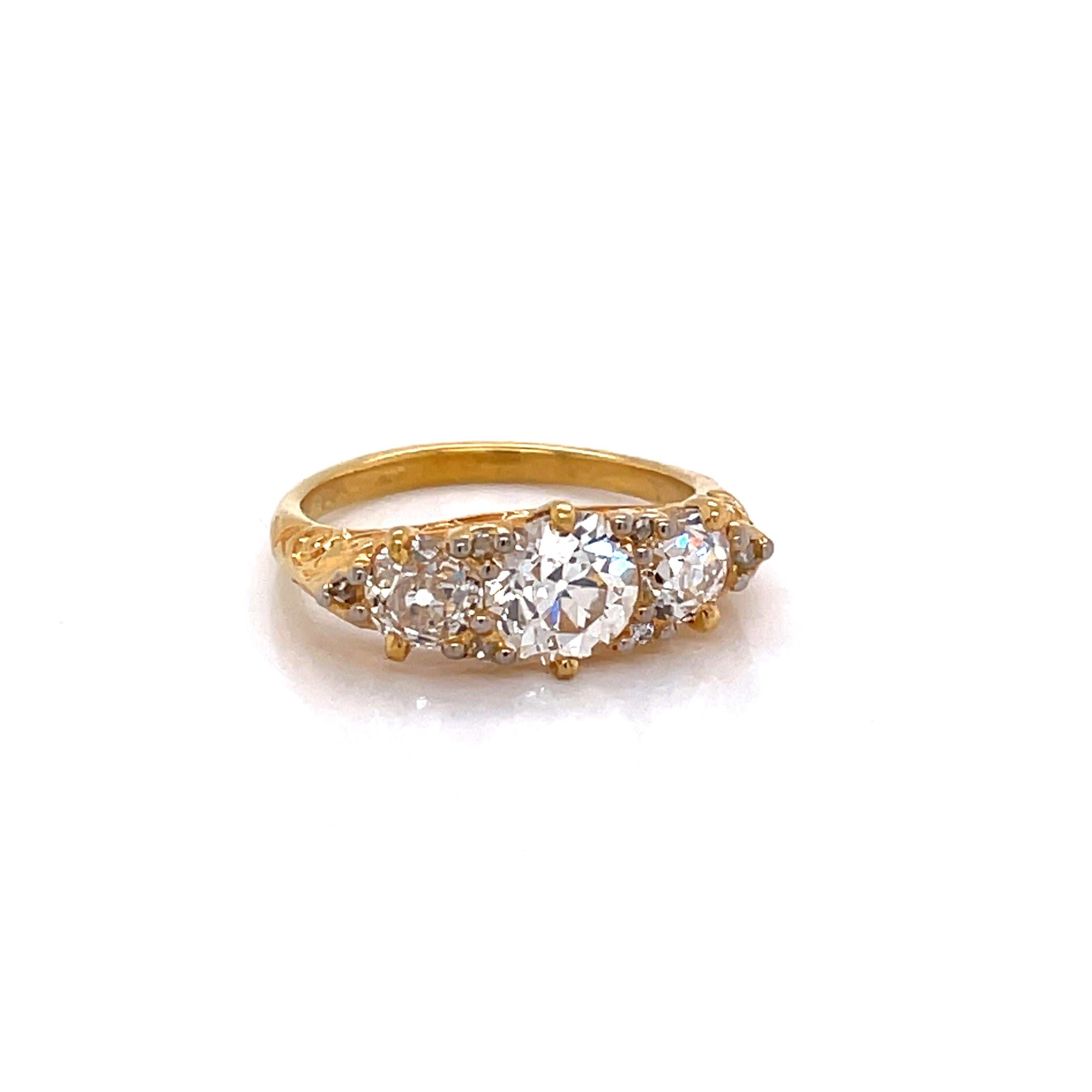 Antique English Diamond 18 Karat Yellow Gold Ring In Good Condition In Mount Kisco, NY