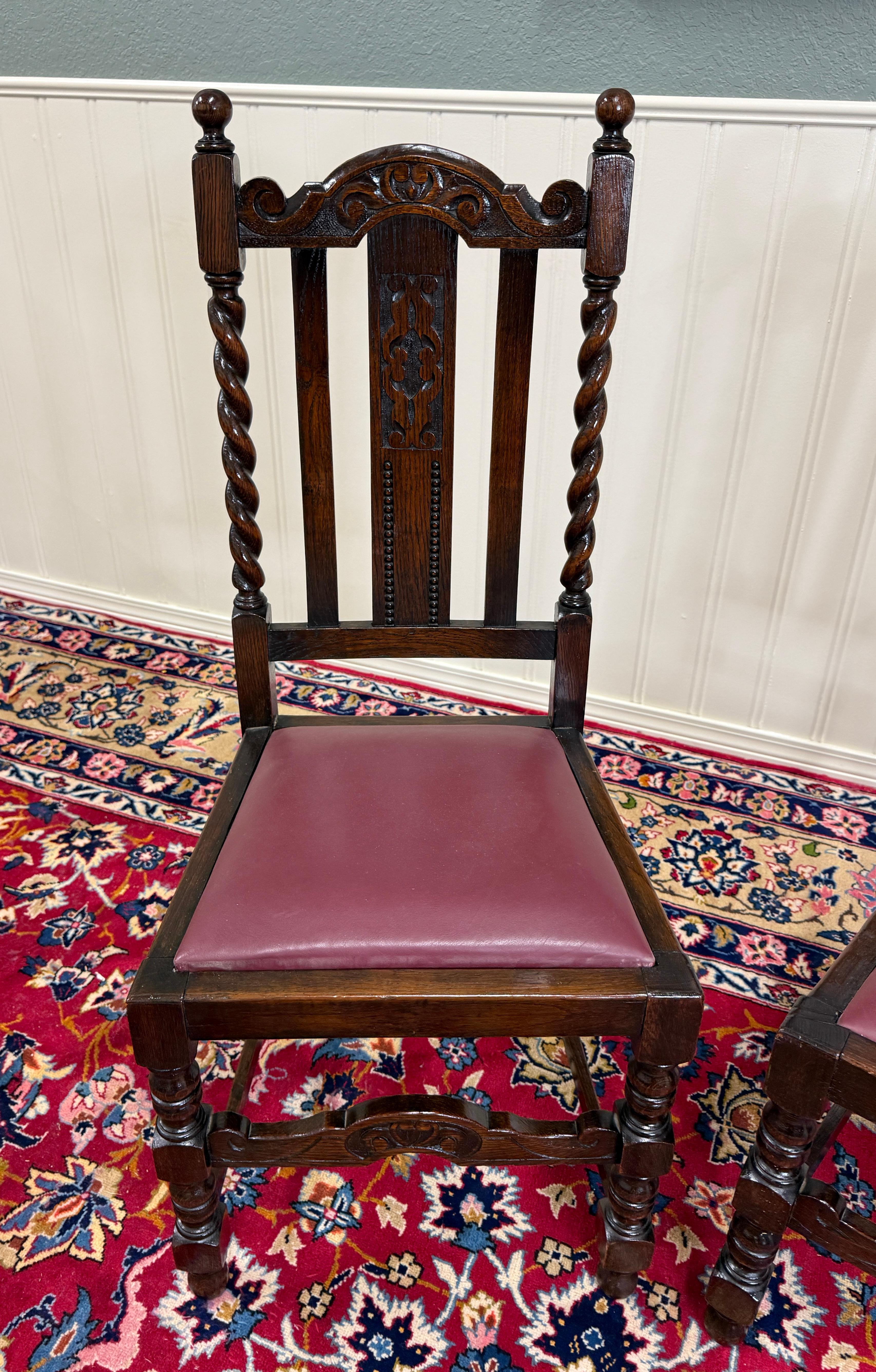 Sedie da pranzo inglesi antiche (6) in pelle borgogna Barley Twist Oak c. 1930 in vendita 7