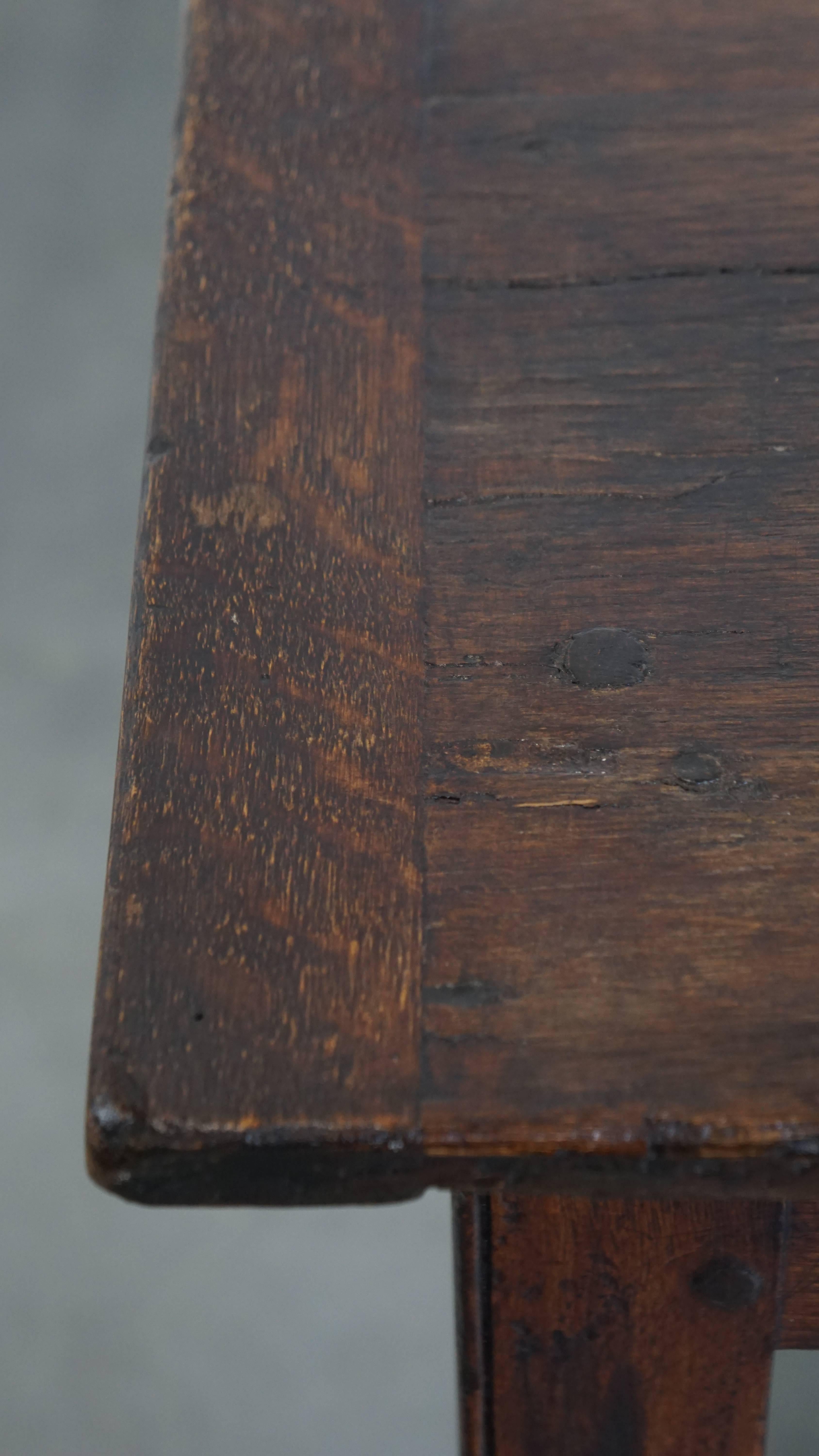 Antique English Dining Table / Desk / Writing Table in Oak ca. 1700 For Sale 5