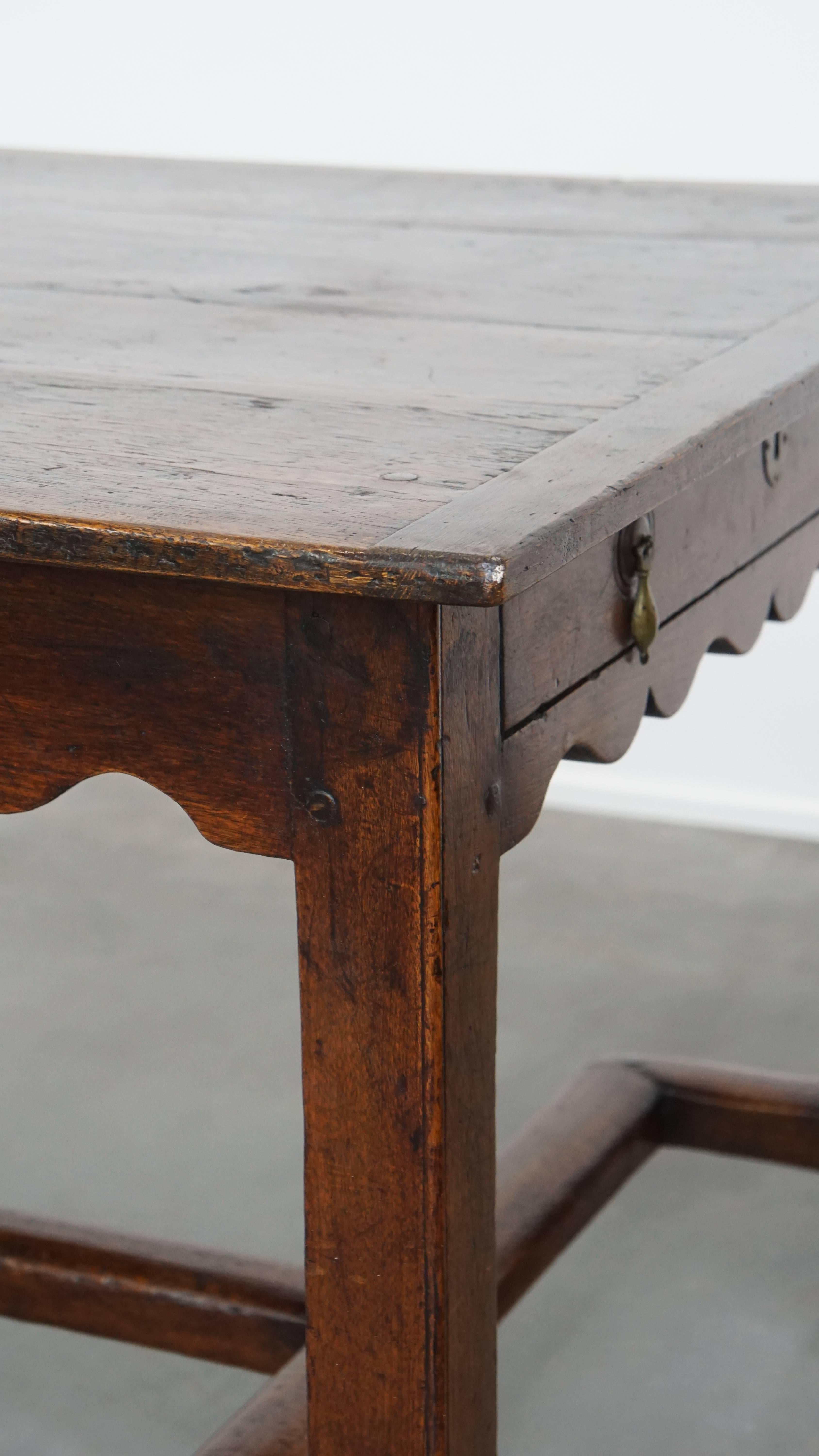 Antique English Dining Table / Desk / Writing Table in Oak ca. 1700 For Sale 8