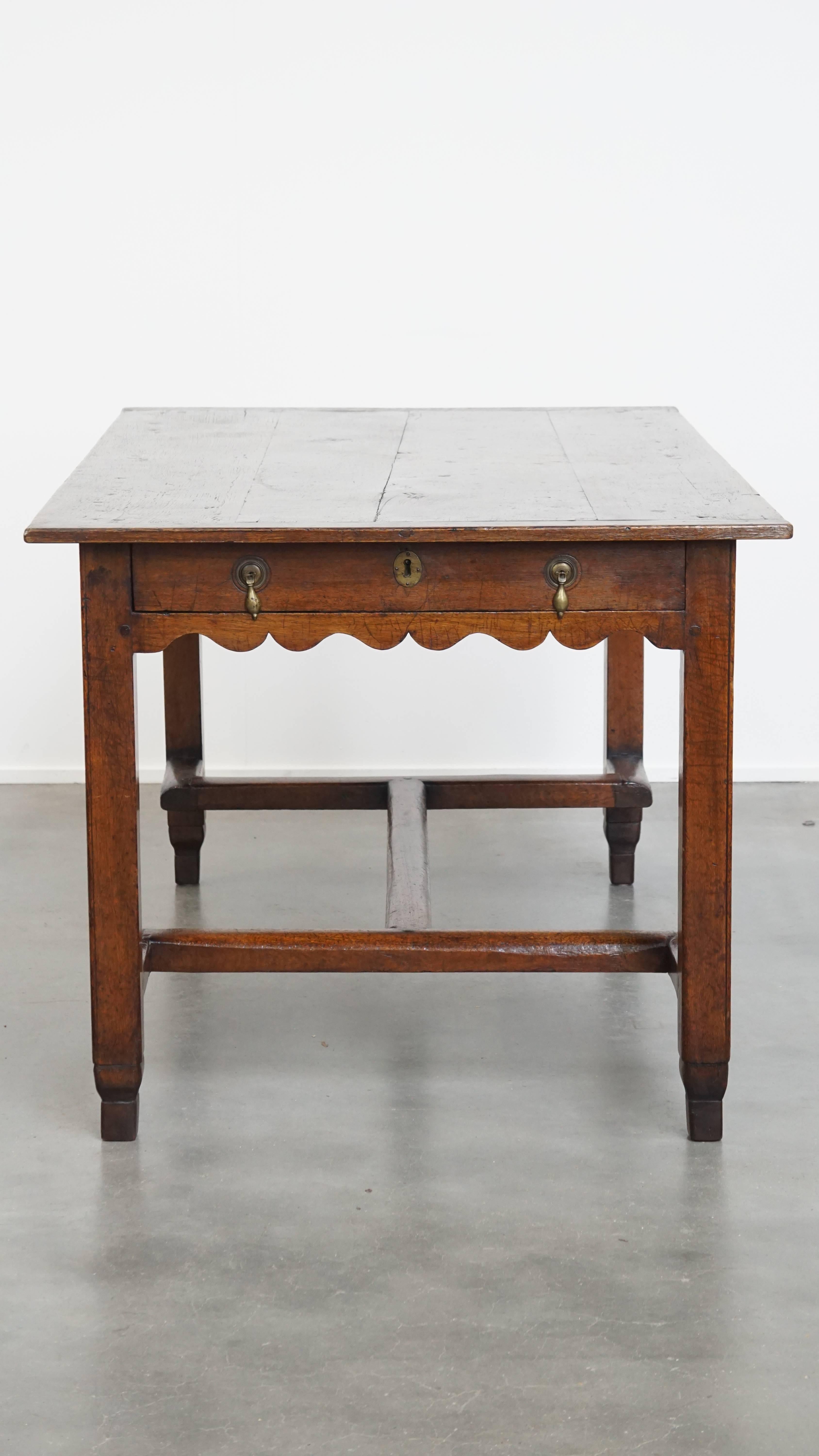 18th Century and Earlier Antique English Dining Table / Desk / Writing Table in Oak ca. 1700 For Sale