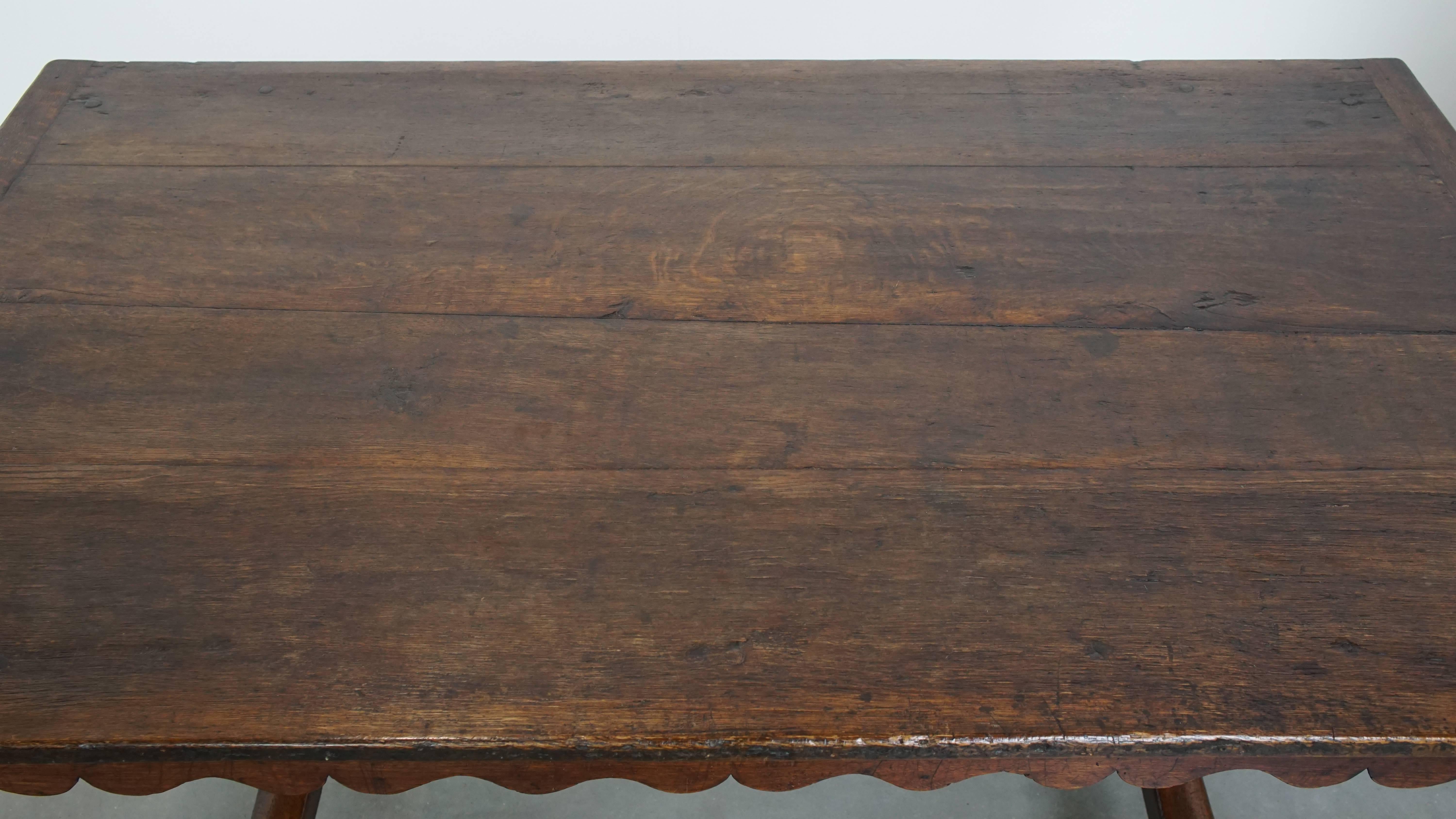 Wood Antique English Dining Table / Desk / Writing Table in Oak ca. 1700 For Sale