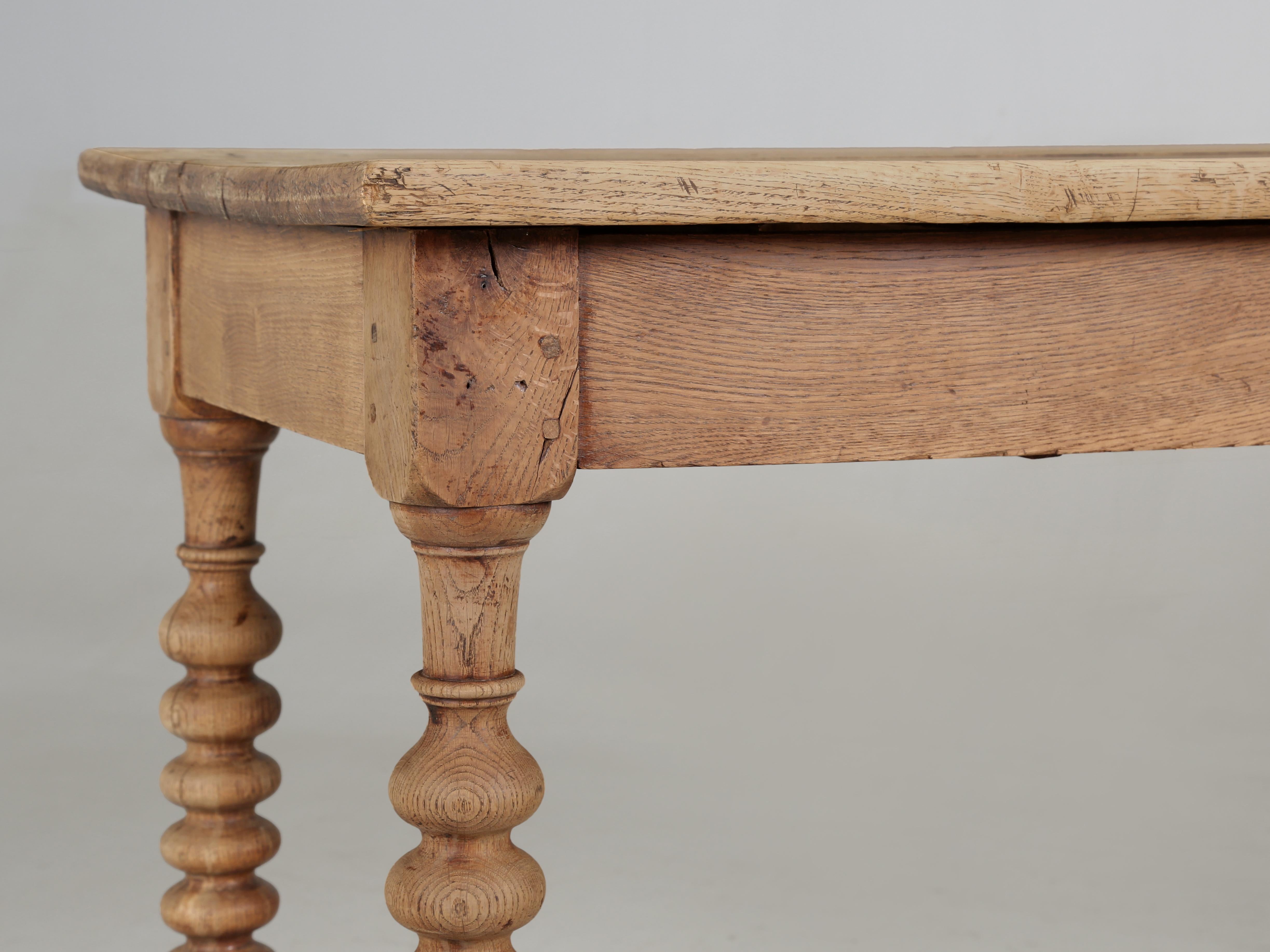 Ancienne table de drapier anglaise, table de travail pouvant être transformée en îlot de cuisine en vente 10