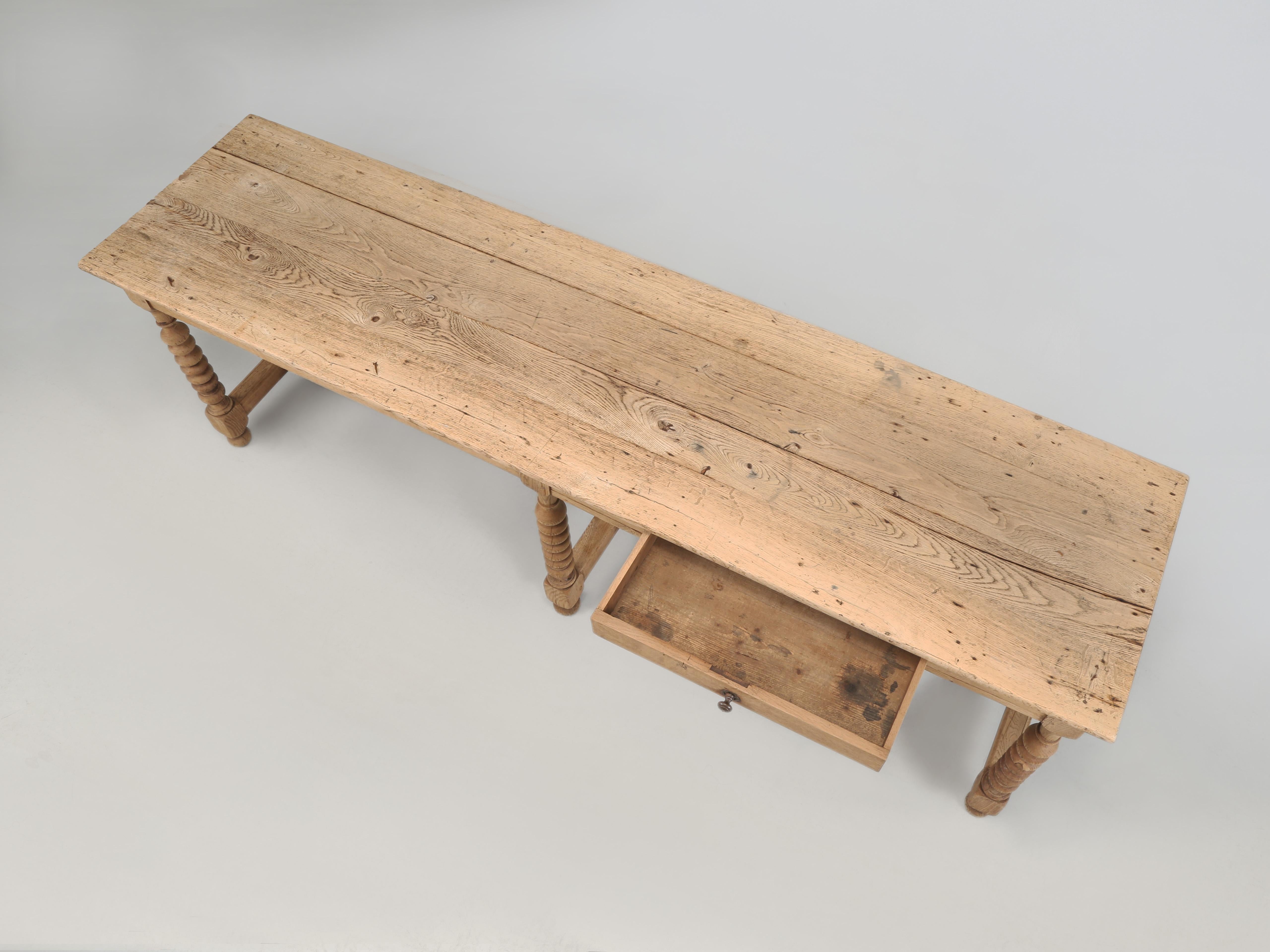 Bois Ancienne table de drapier anglaise, table de travail pouvant être transformée en îlot de cuisine en vente