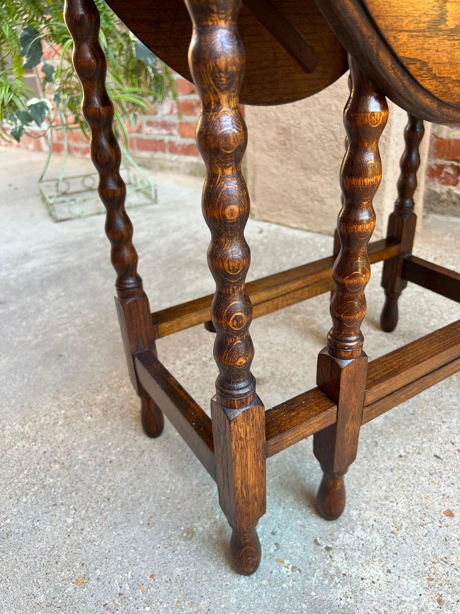 Antique English Drop Leaf Side Sofa Table Petite Oak Jacobean Bobbin Gate Leg 14