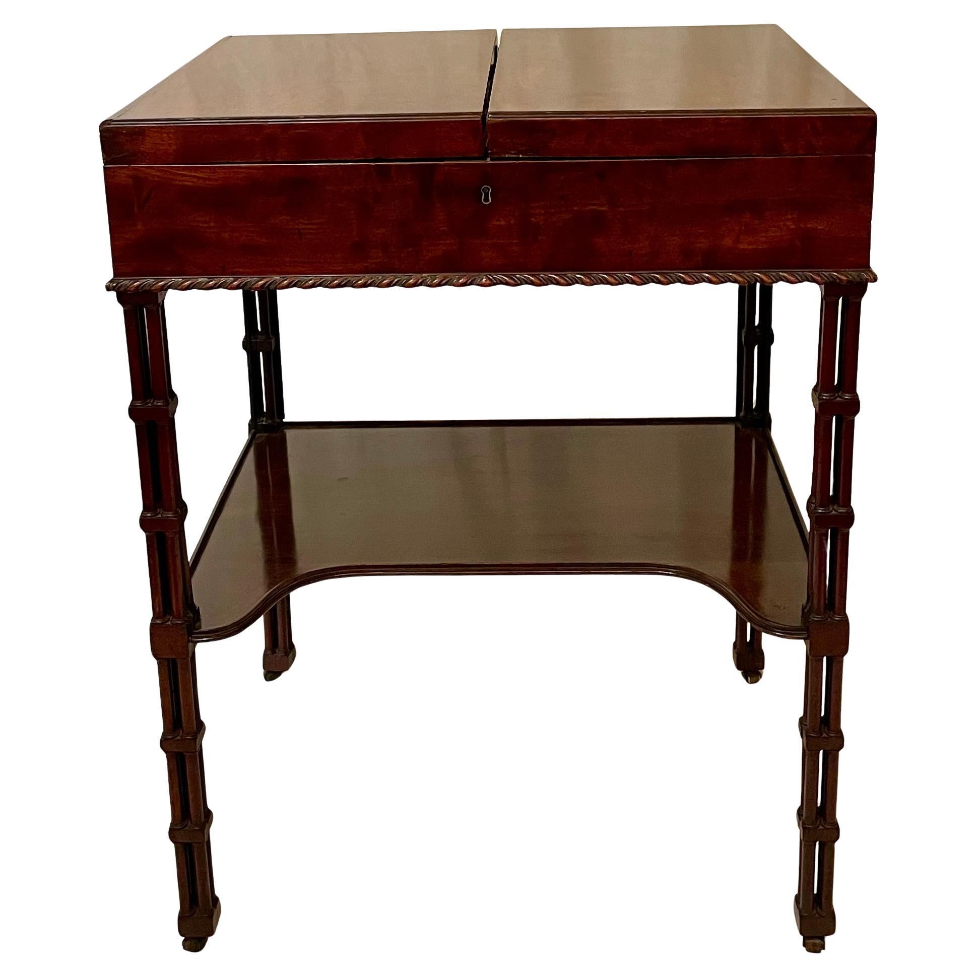 Antique English Early 19th Century Beau Brummell or Man's Vanity.
Closed:
31