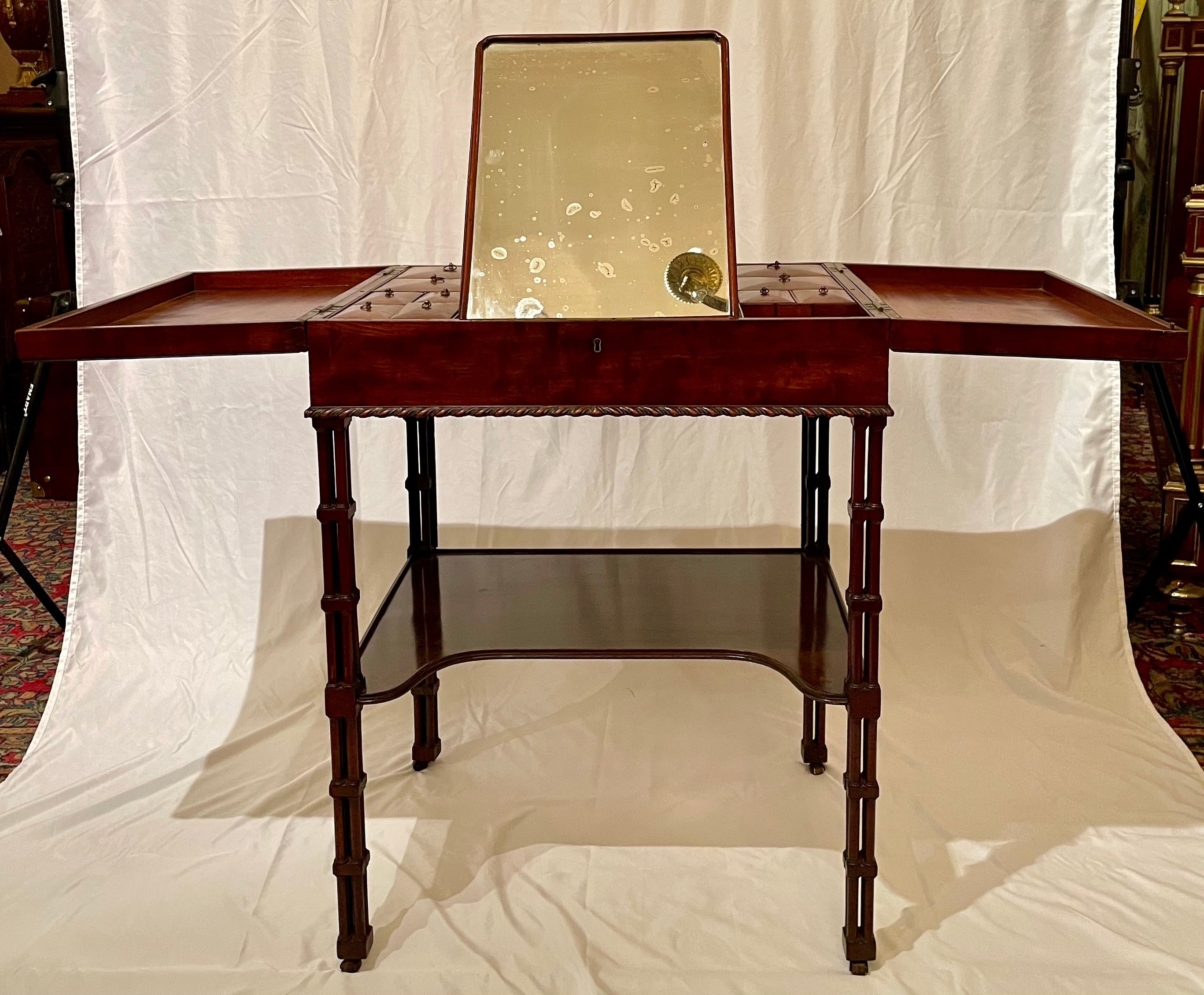 Georgian Antique English Early 19th Century Beau Brummell or Man's Vanity. For Sale